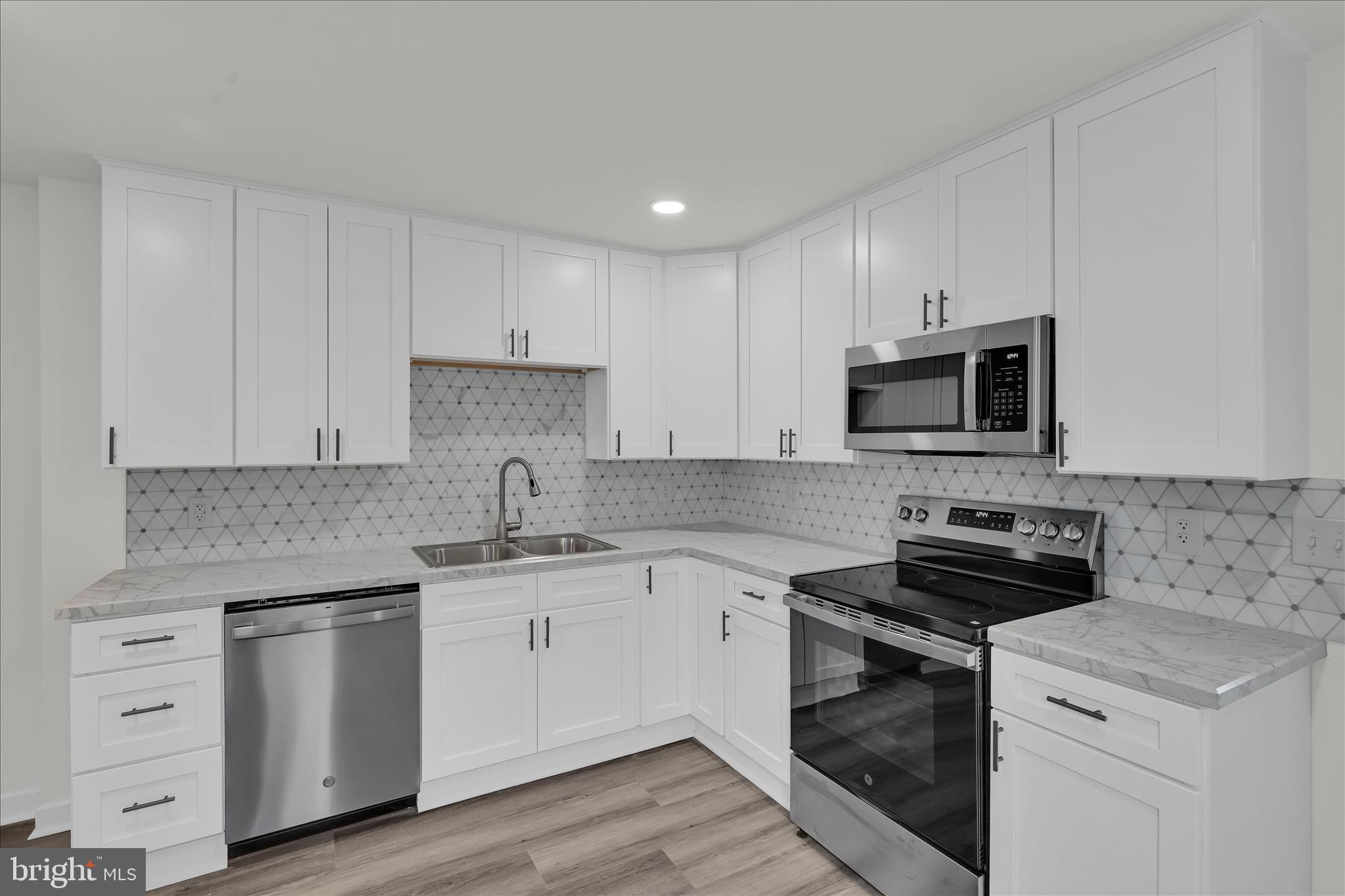 FRACKVILLE - Residential