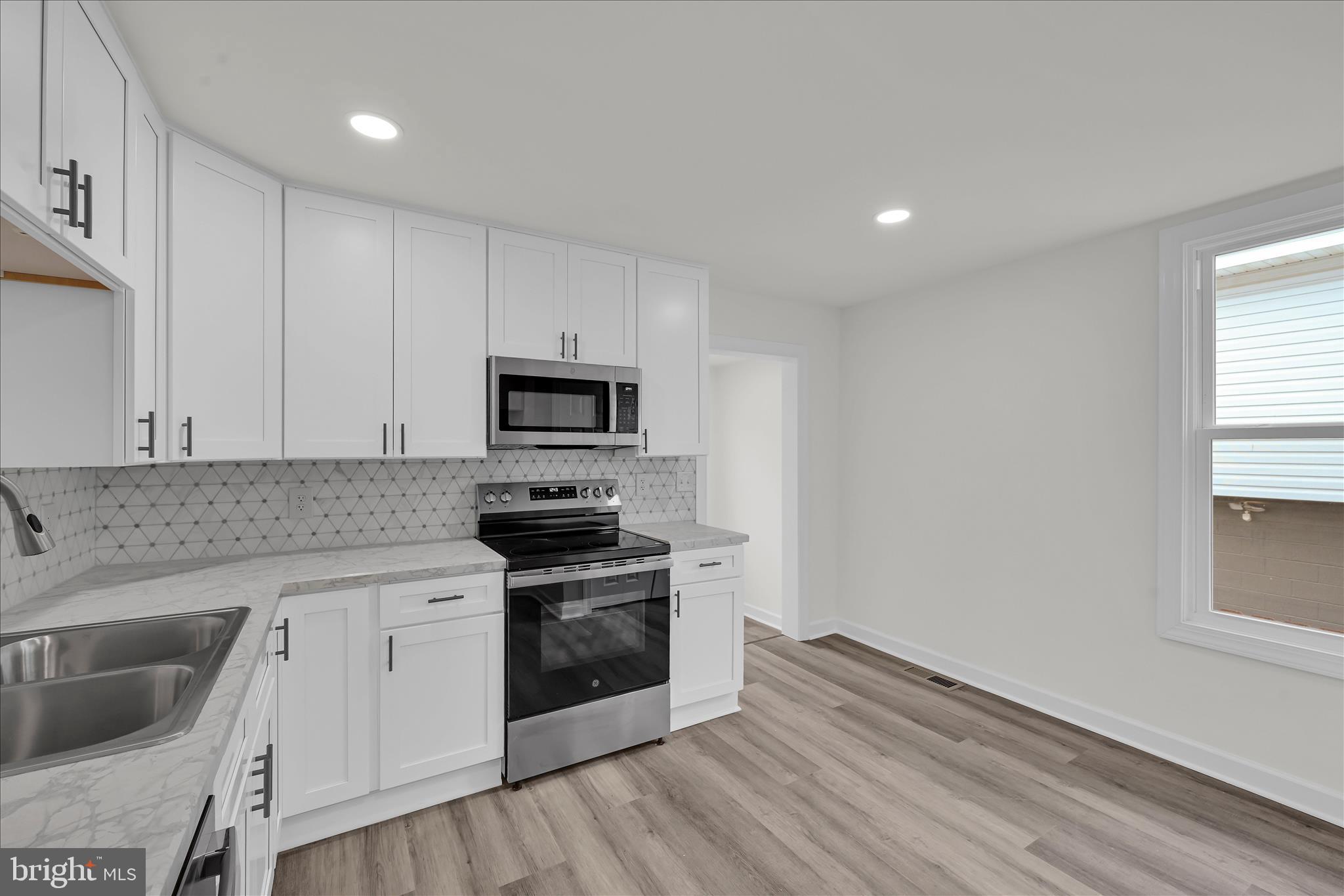 FRACKVILLE - Residential