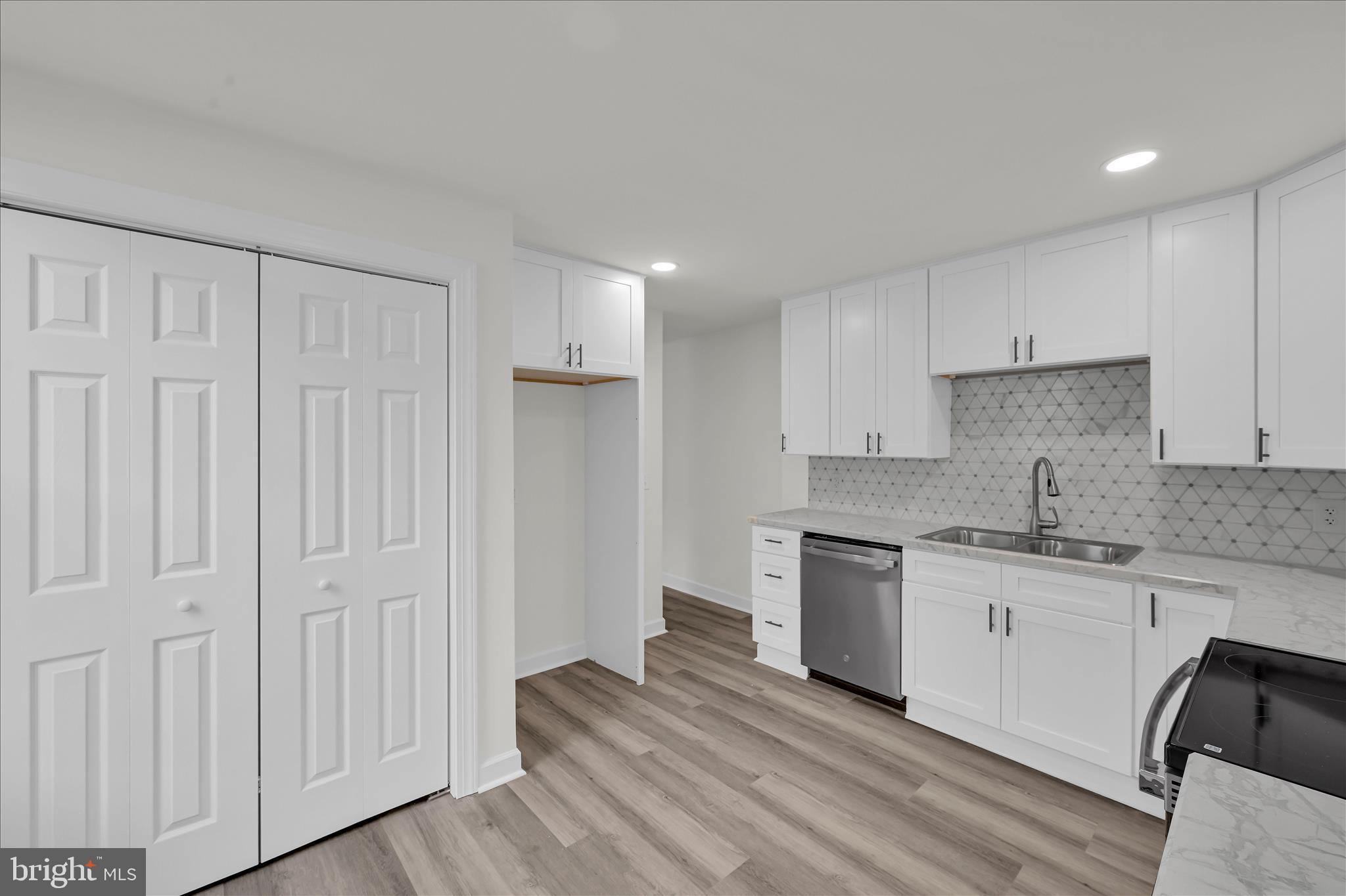 FRACKVILLE - Residential