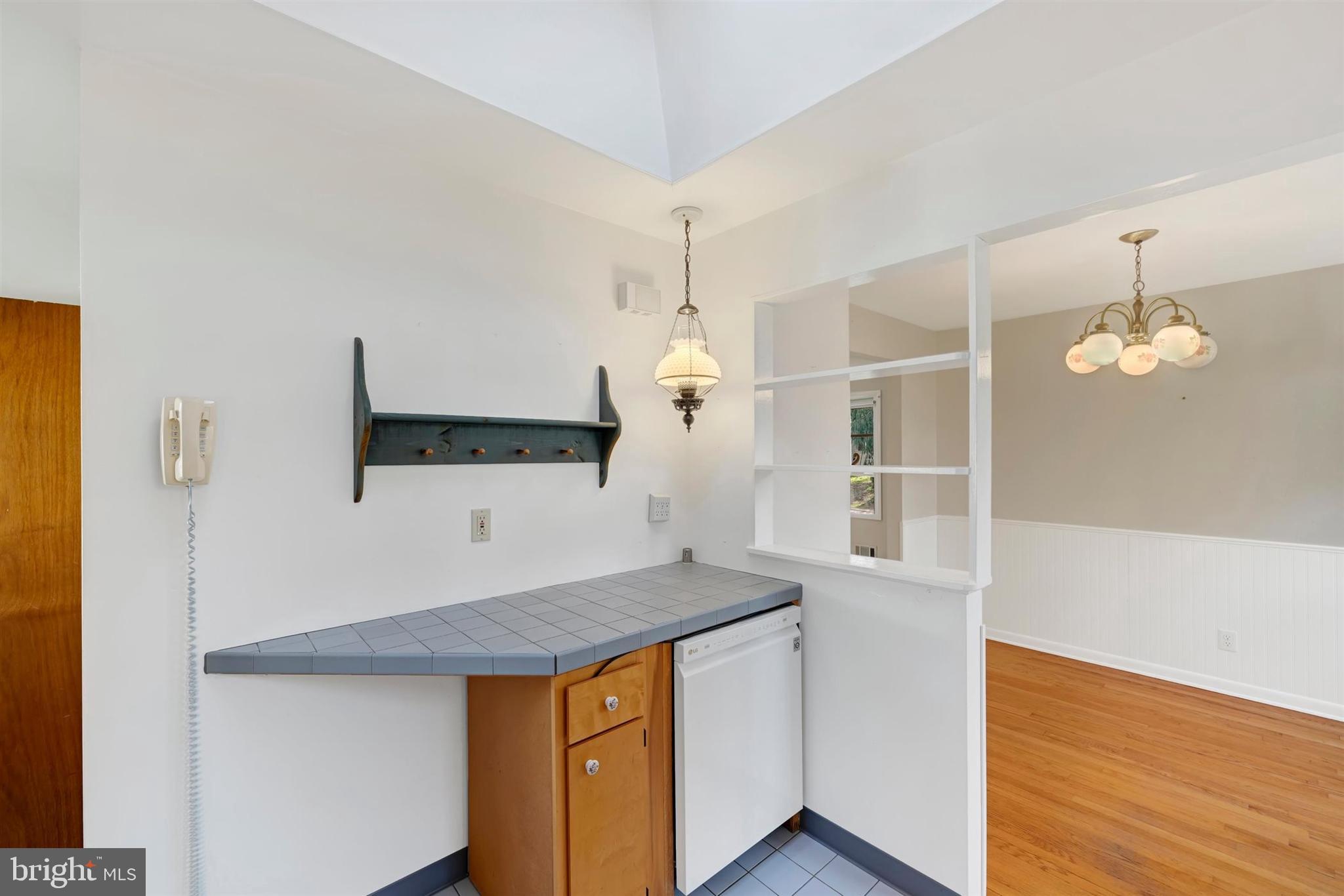 CUB HILL/CARNEY - Residential