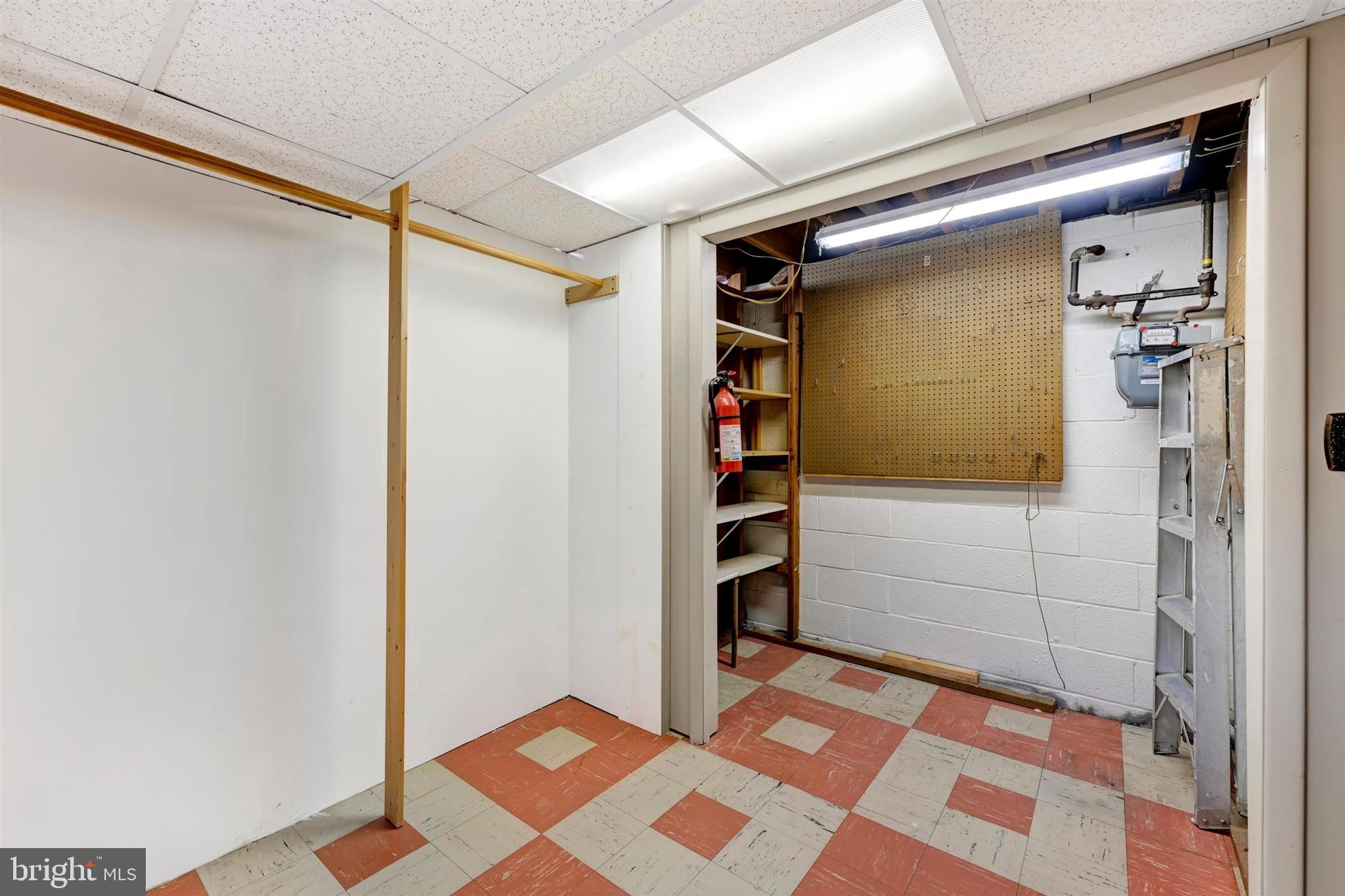 CUB HILL/CARNEY - Residential