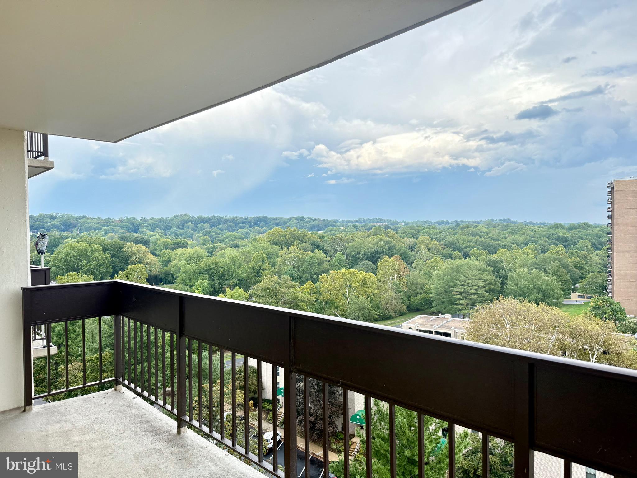 5300 HOLMES RUN PARKWAY 1012