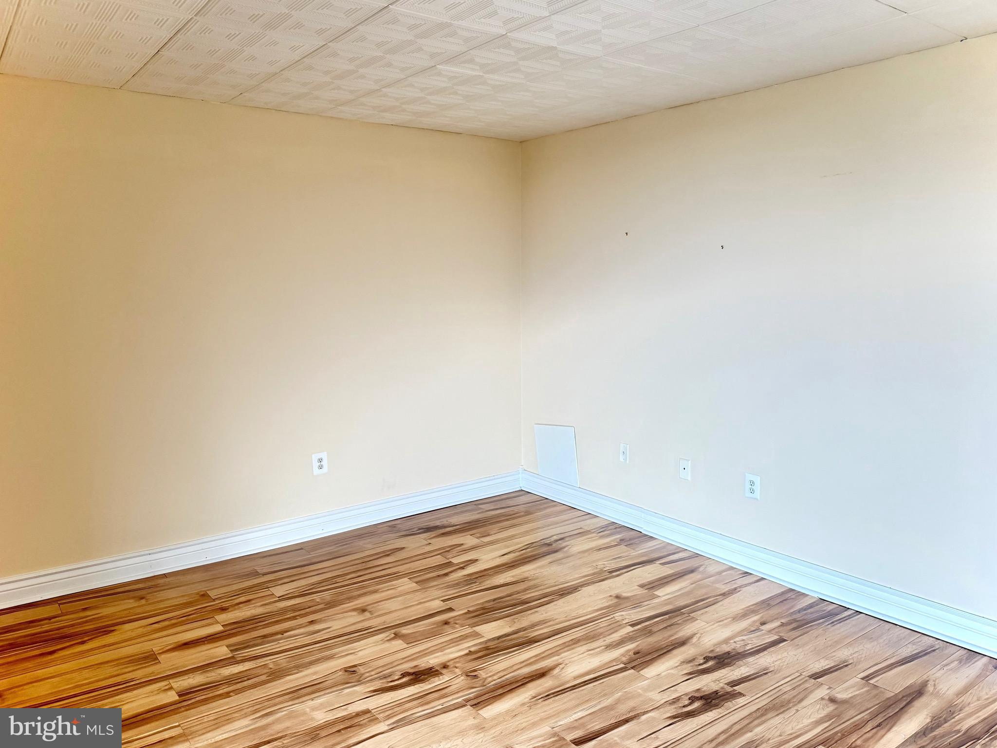 GREENHOUSE - Residential Lease