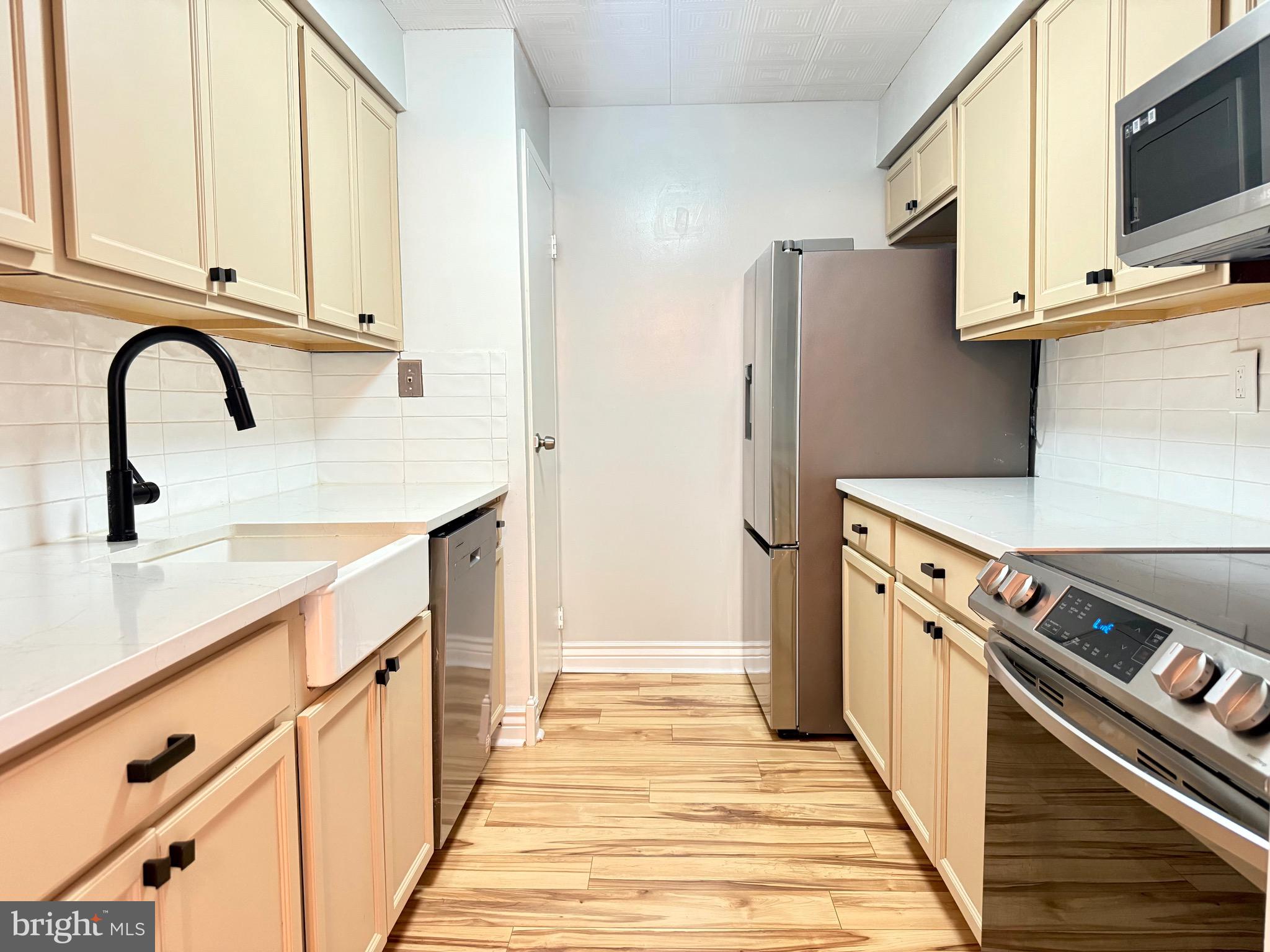 5300 HOLMES RUN PARKWAY 1012