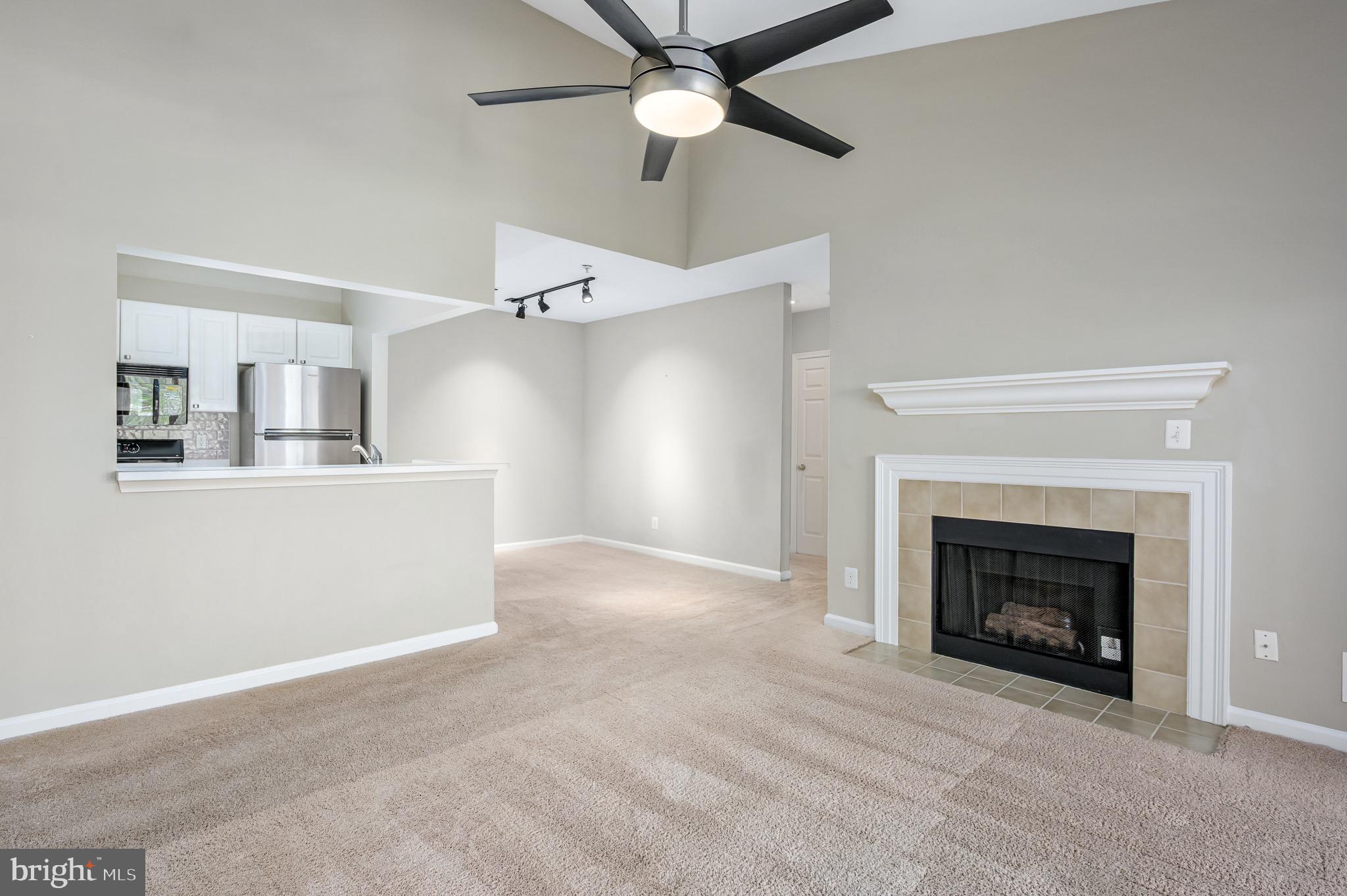 S.GLEN AT UNIVERSITY CTR - Residential