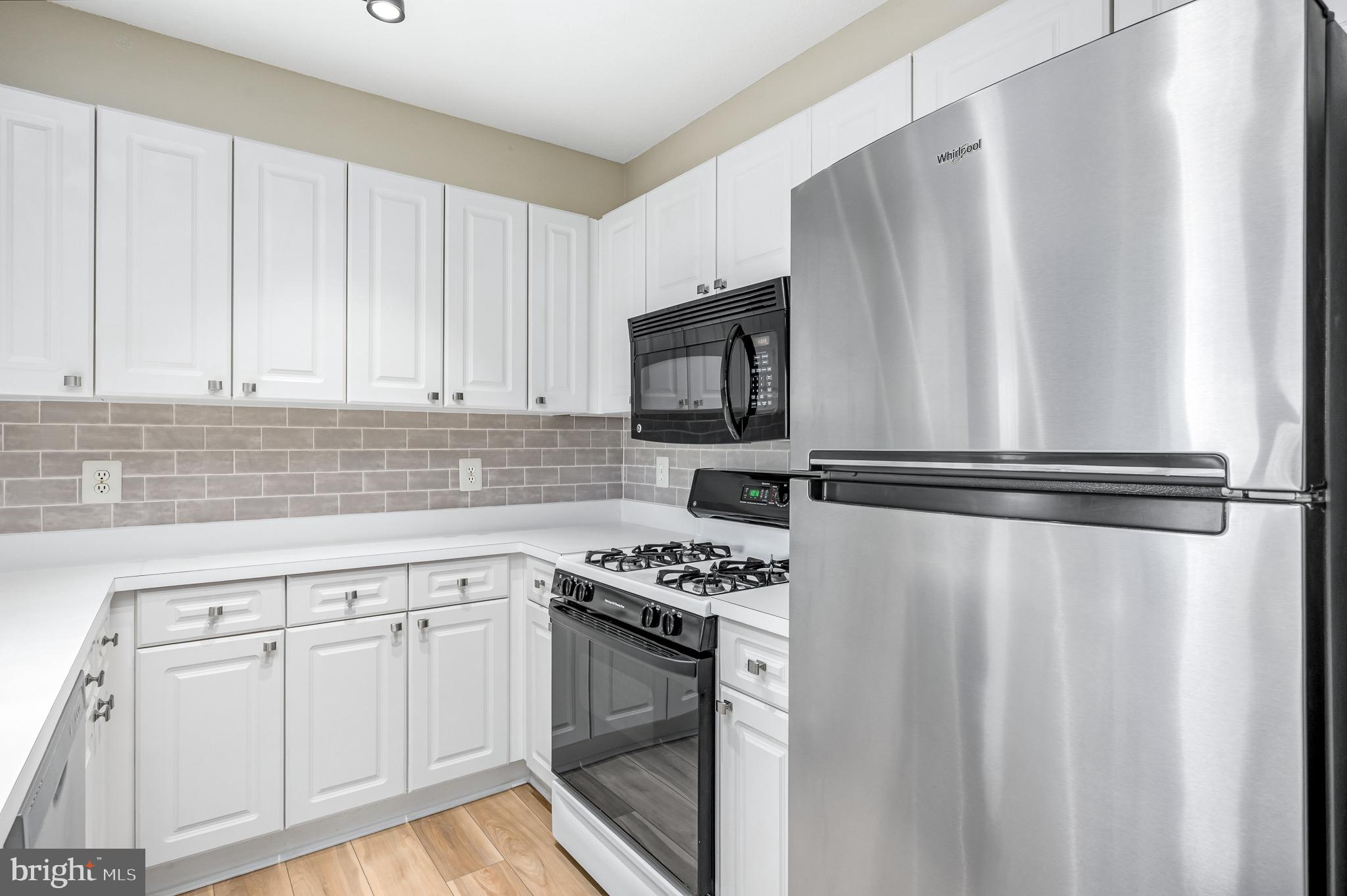 S.GLEN AT UNIVERSITY CTR - Residential