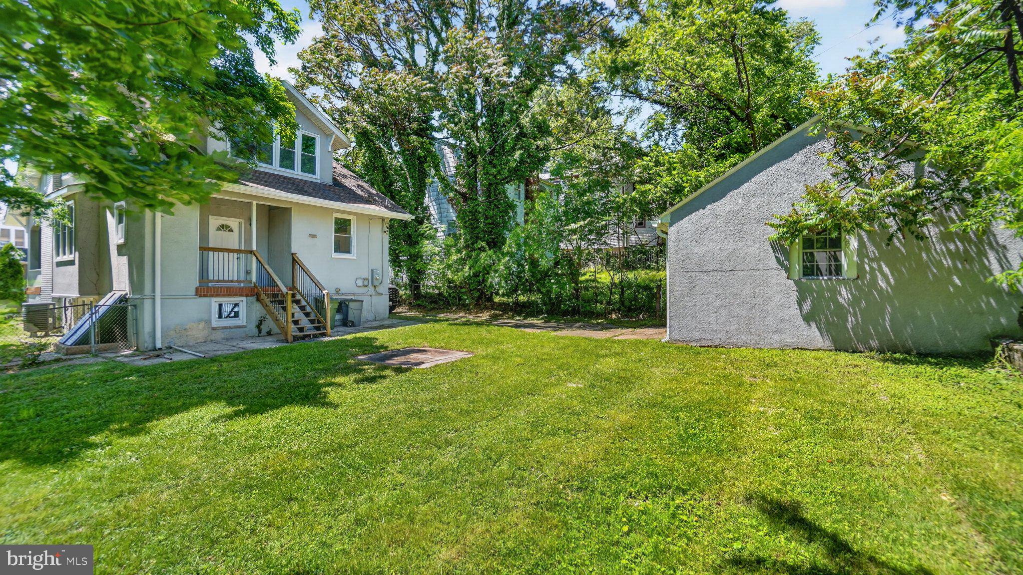 HAMILTON HILLS - Residential