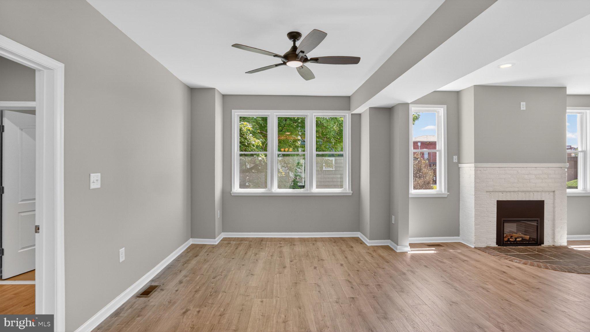 HAMILTON HILLS - Residential