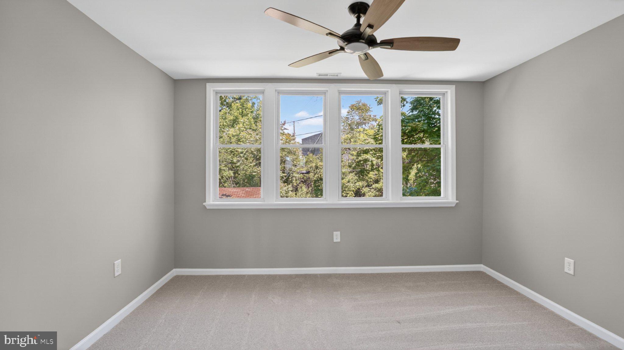 HAMILTON HILLS - Residential