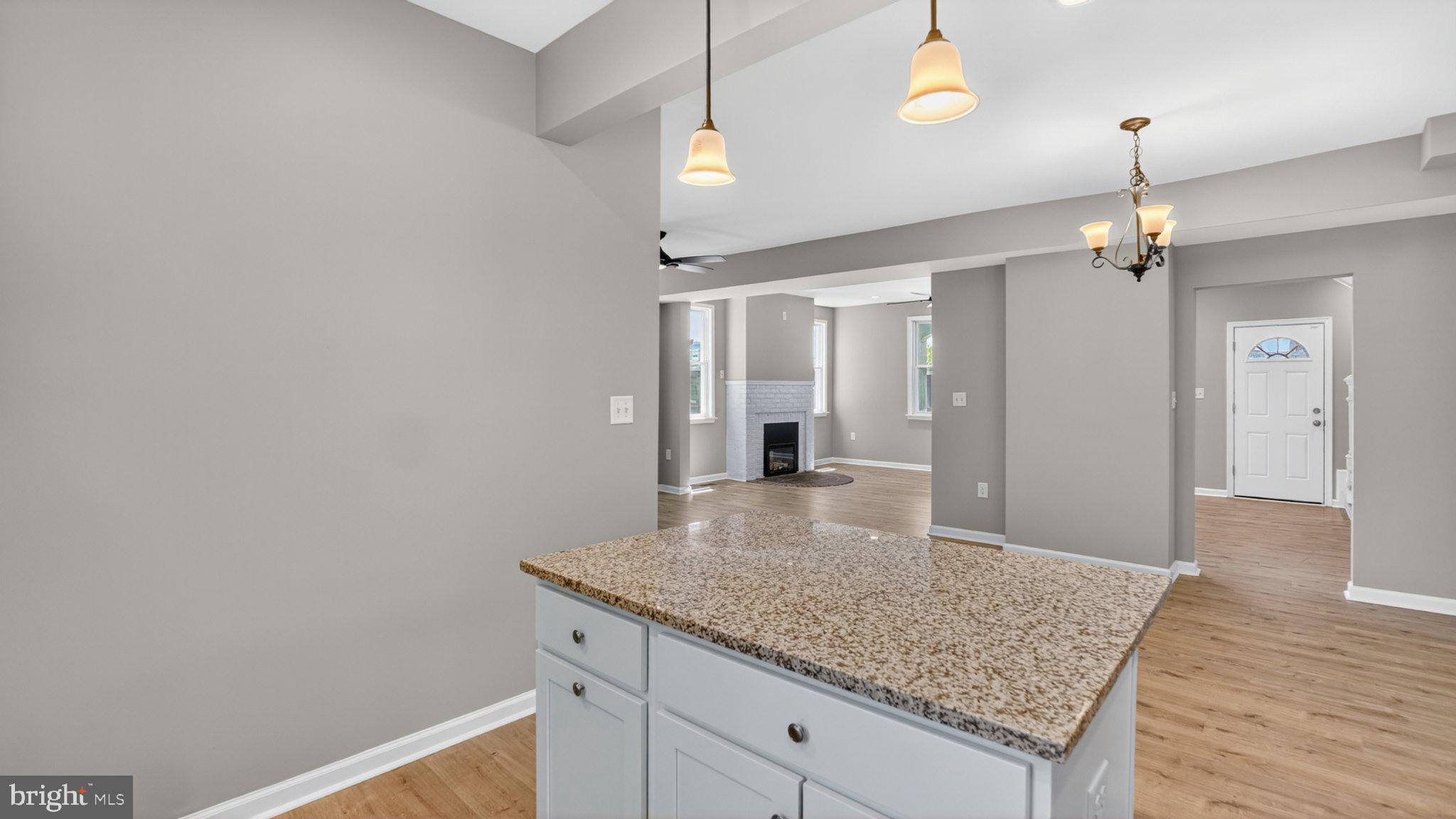 HAMILTON HILLS - Residential