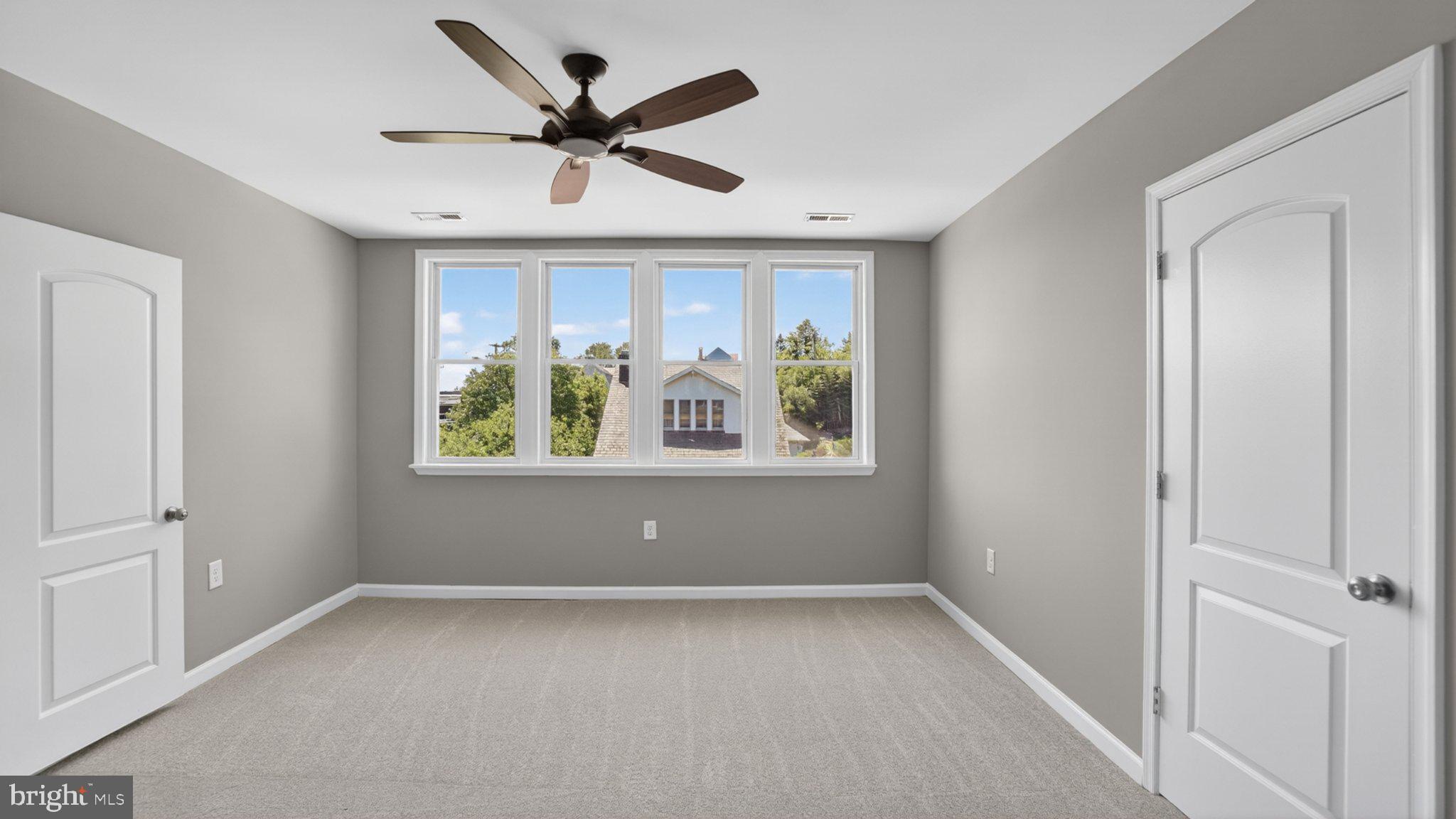HAMILTON HILLS - Residential