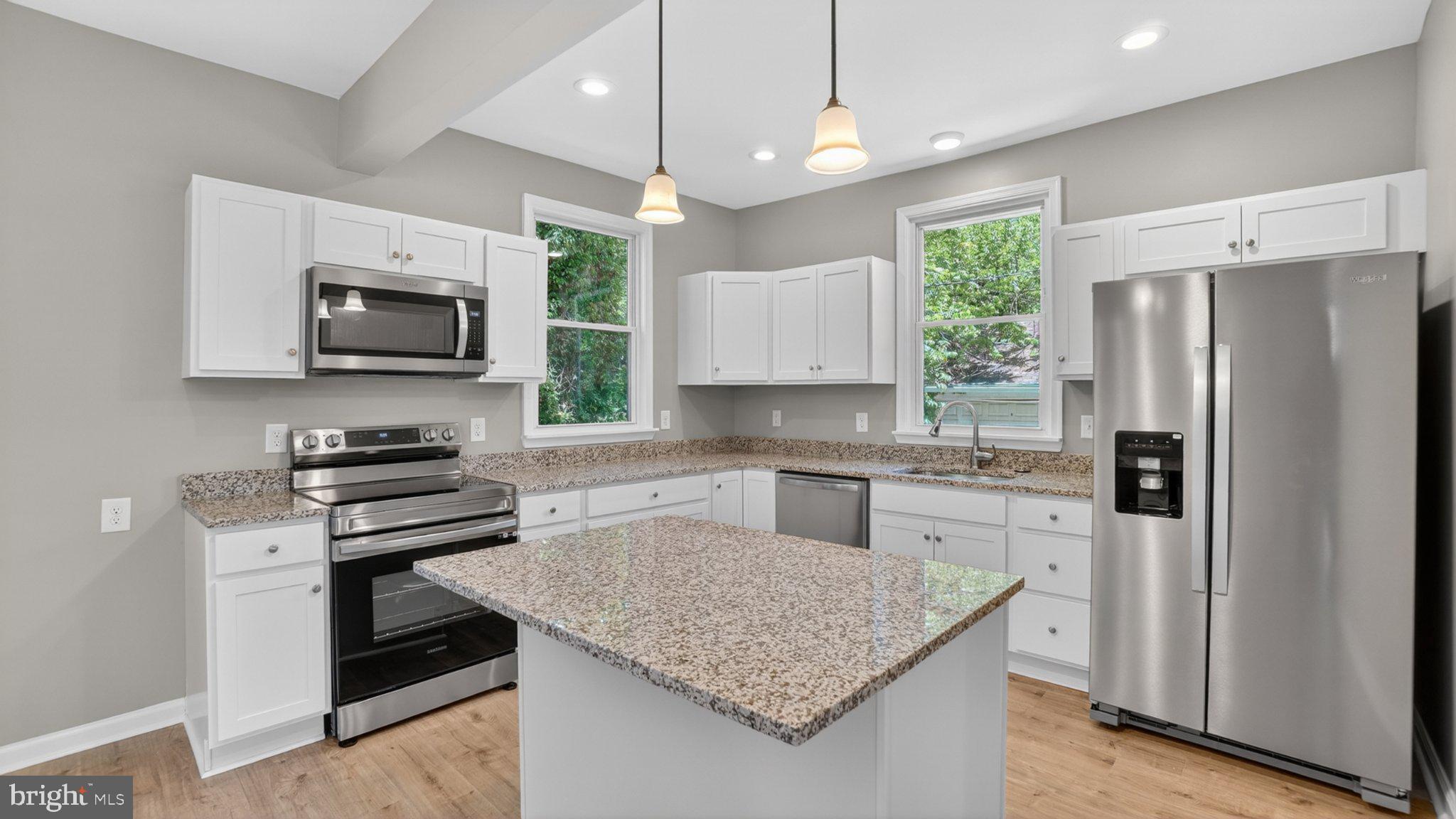 HAMILTON HILLS - Residential