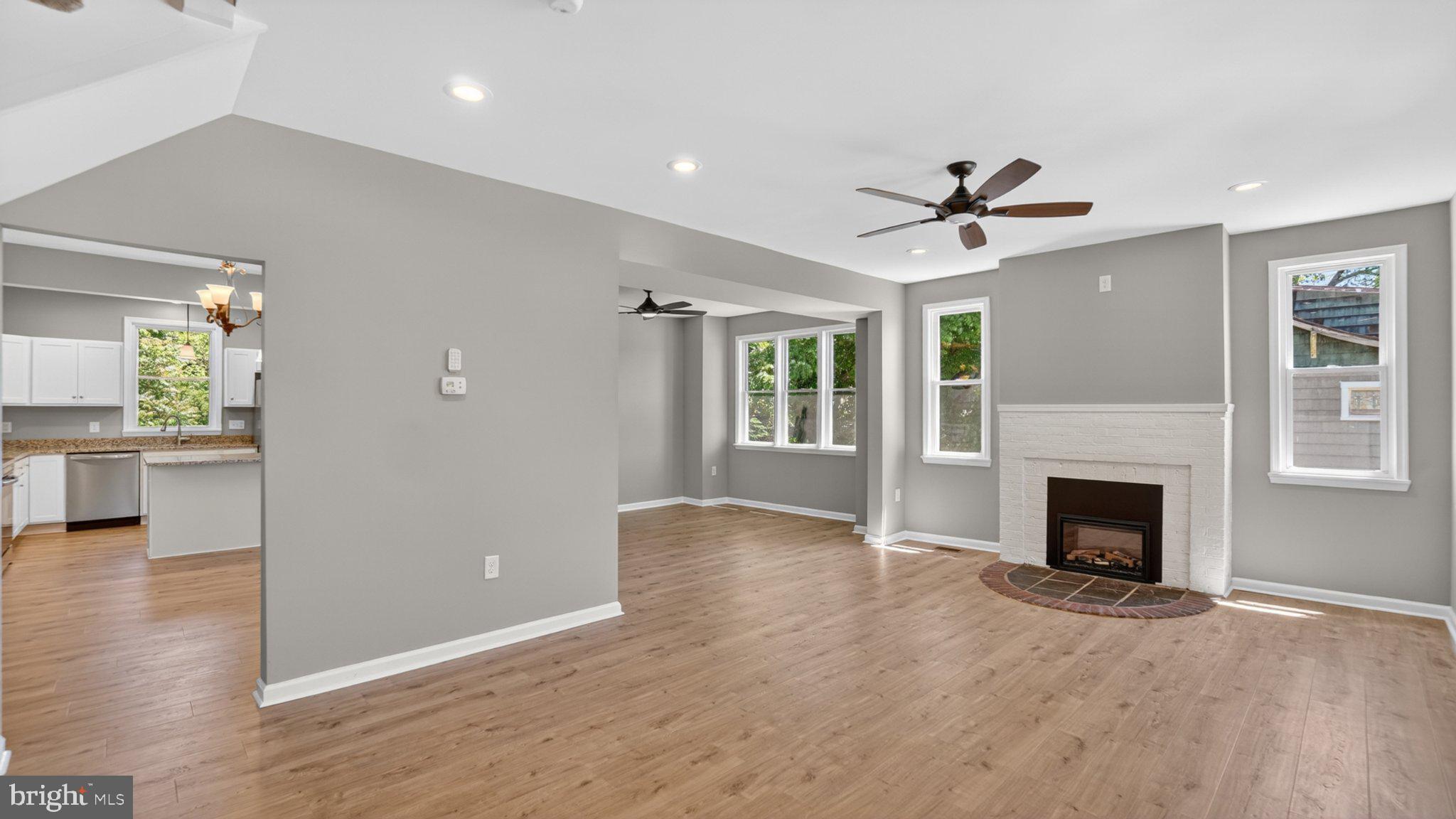 HAMILTON HILLS - Residential