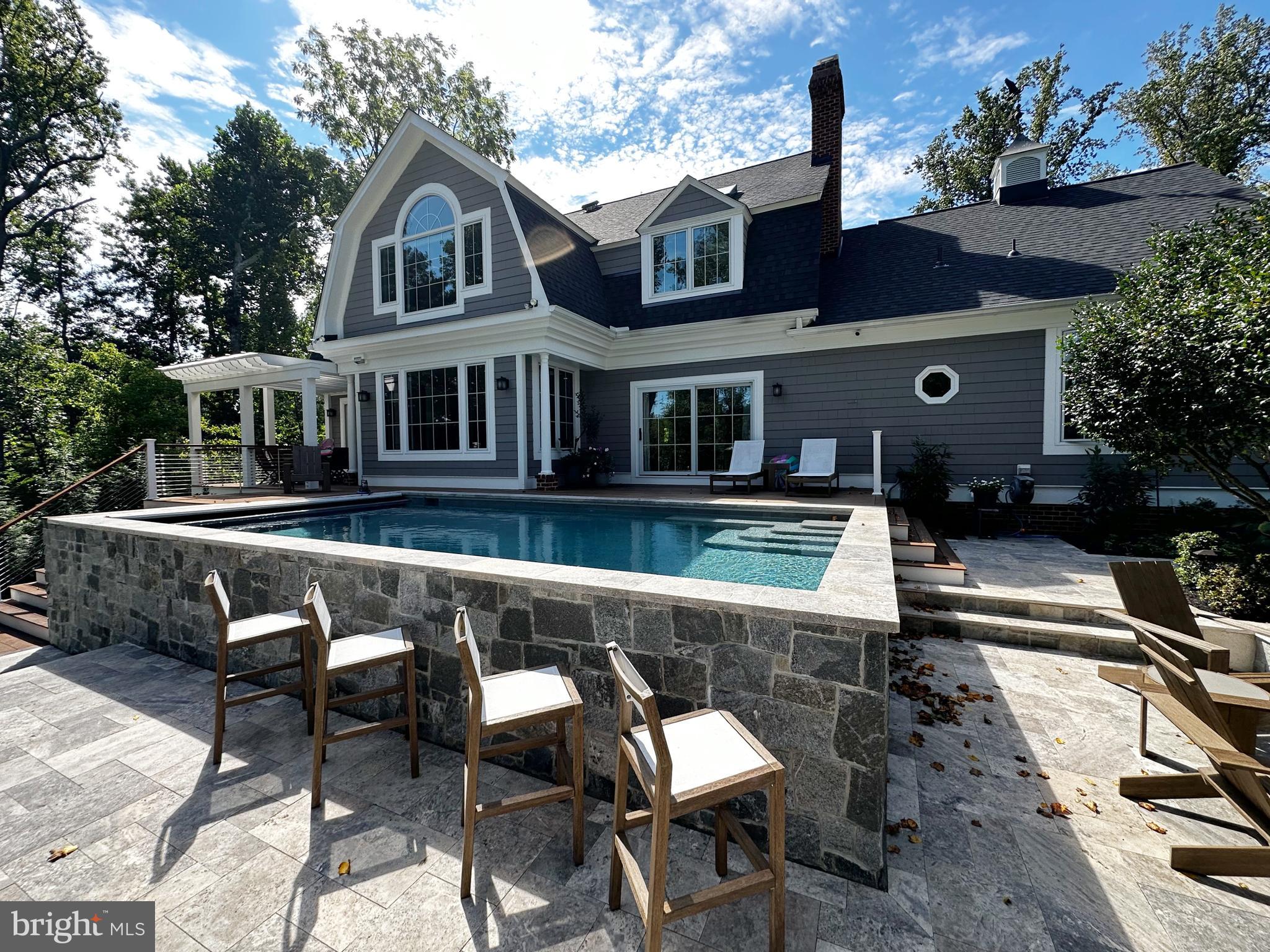 POPLAR POINT - Residential