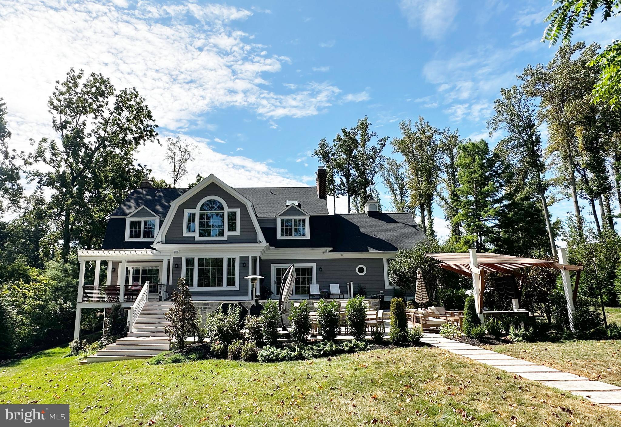 POPLAR POINT - Residential