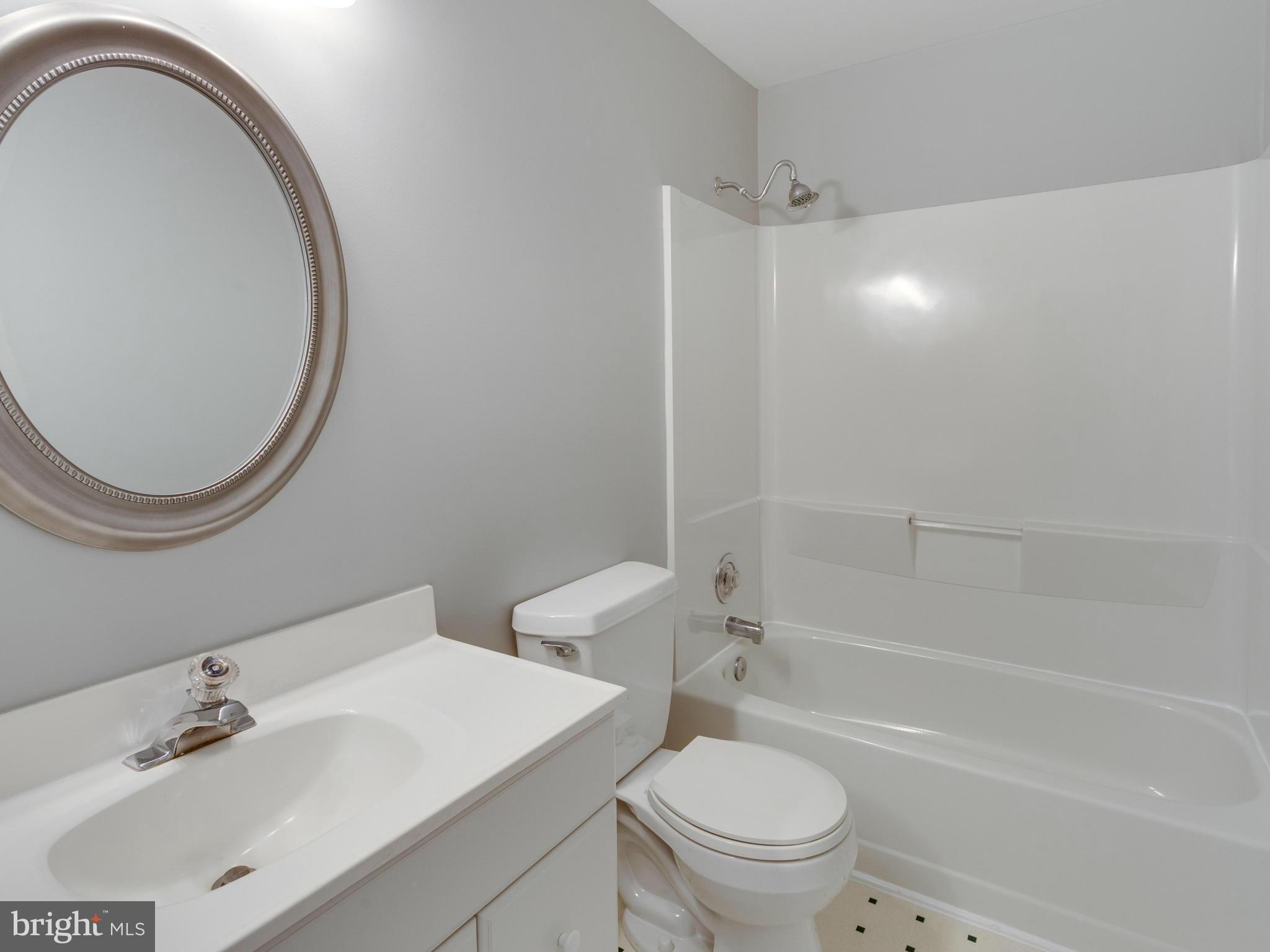 LEIGH MEADOW - Residential