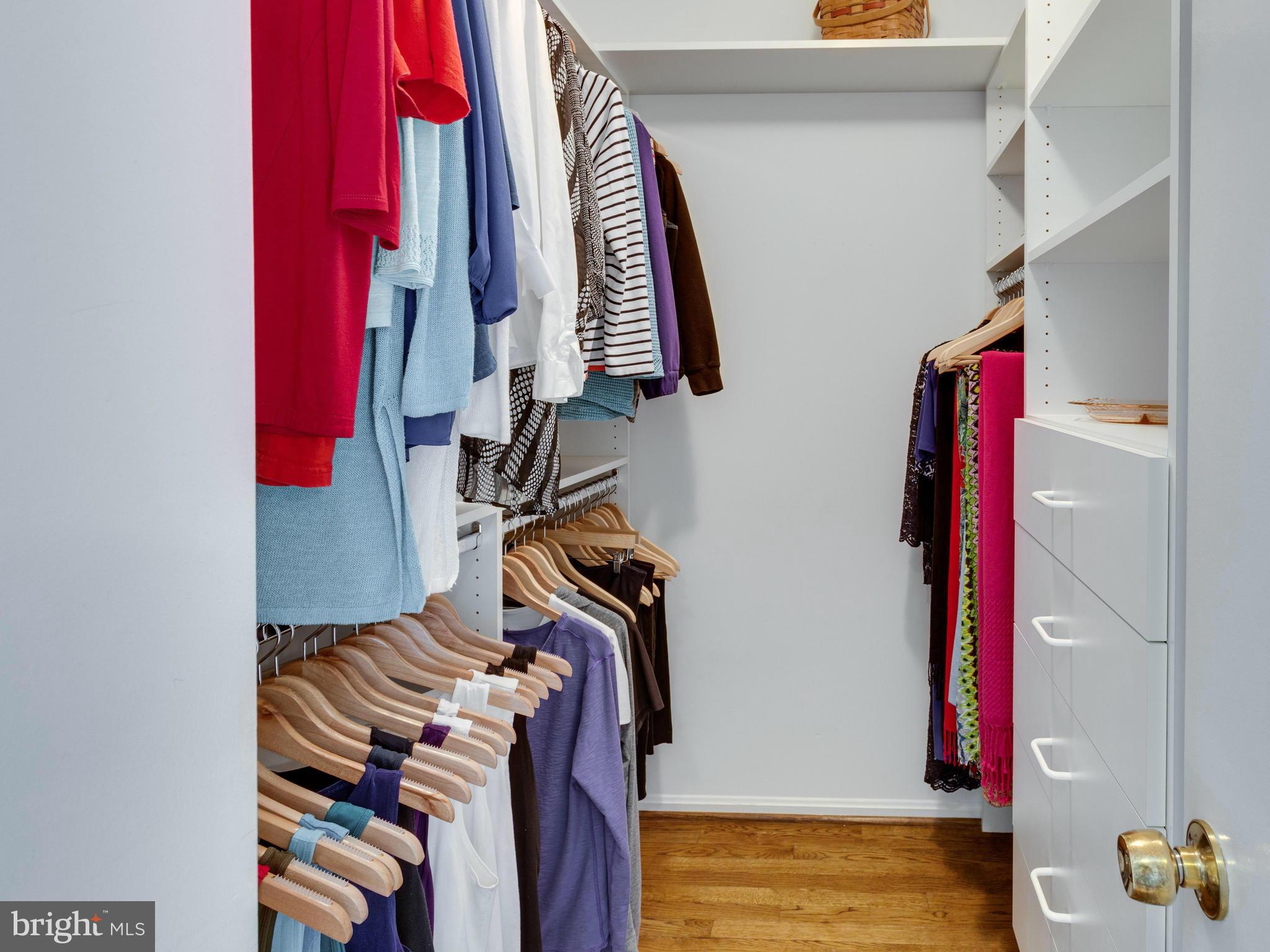 LEIGH MEADOW - Residential