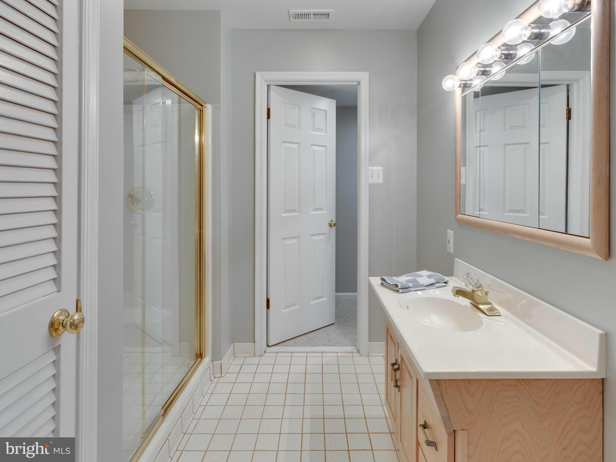 LEIGH MEADOW - Residential