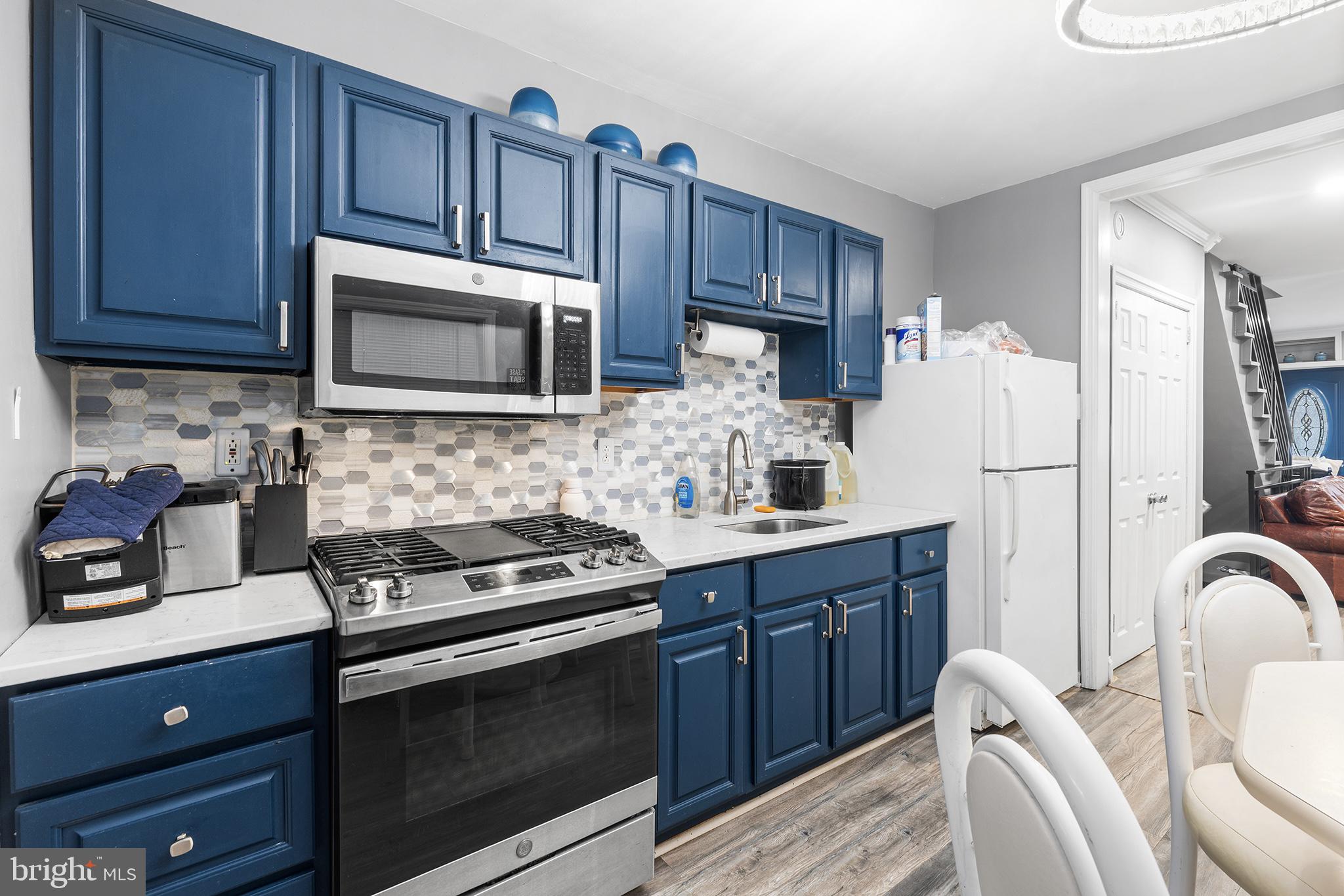 WEST PASSYUNK - Residential