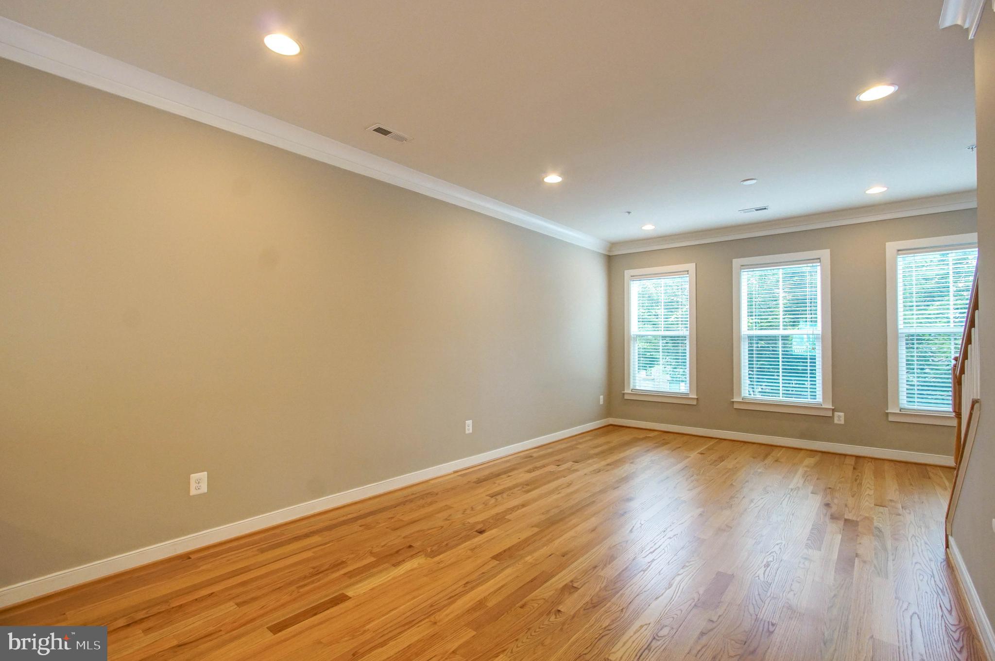 CROWN FARM - Residential Lease