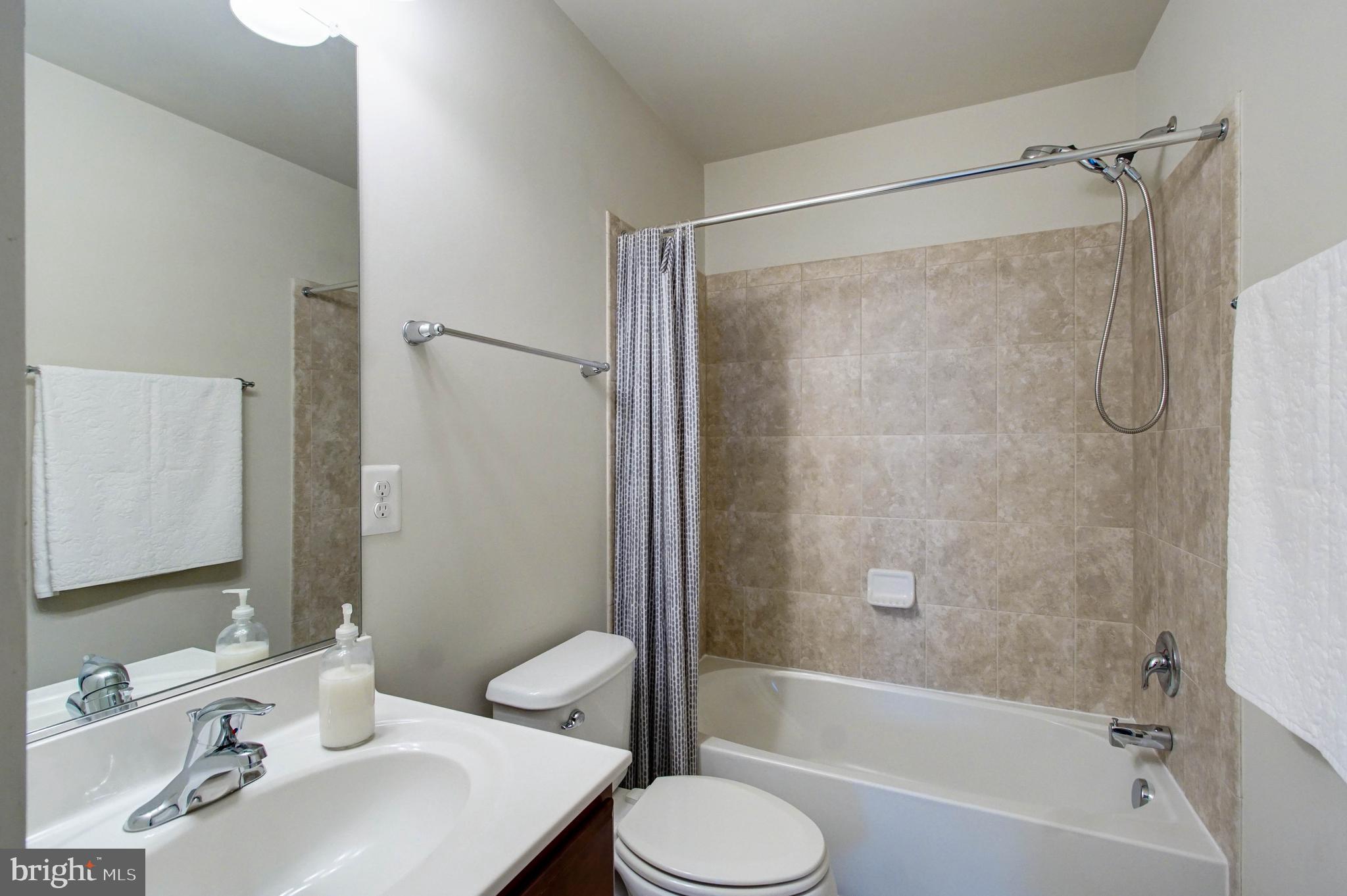 CROWN FARM - Residential Lease