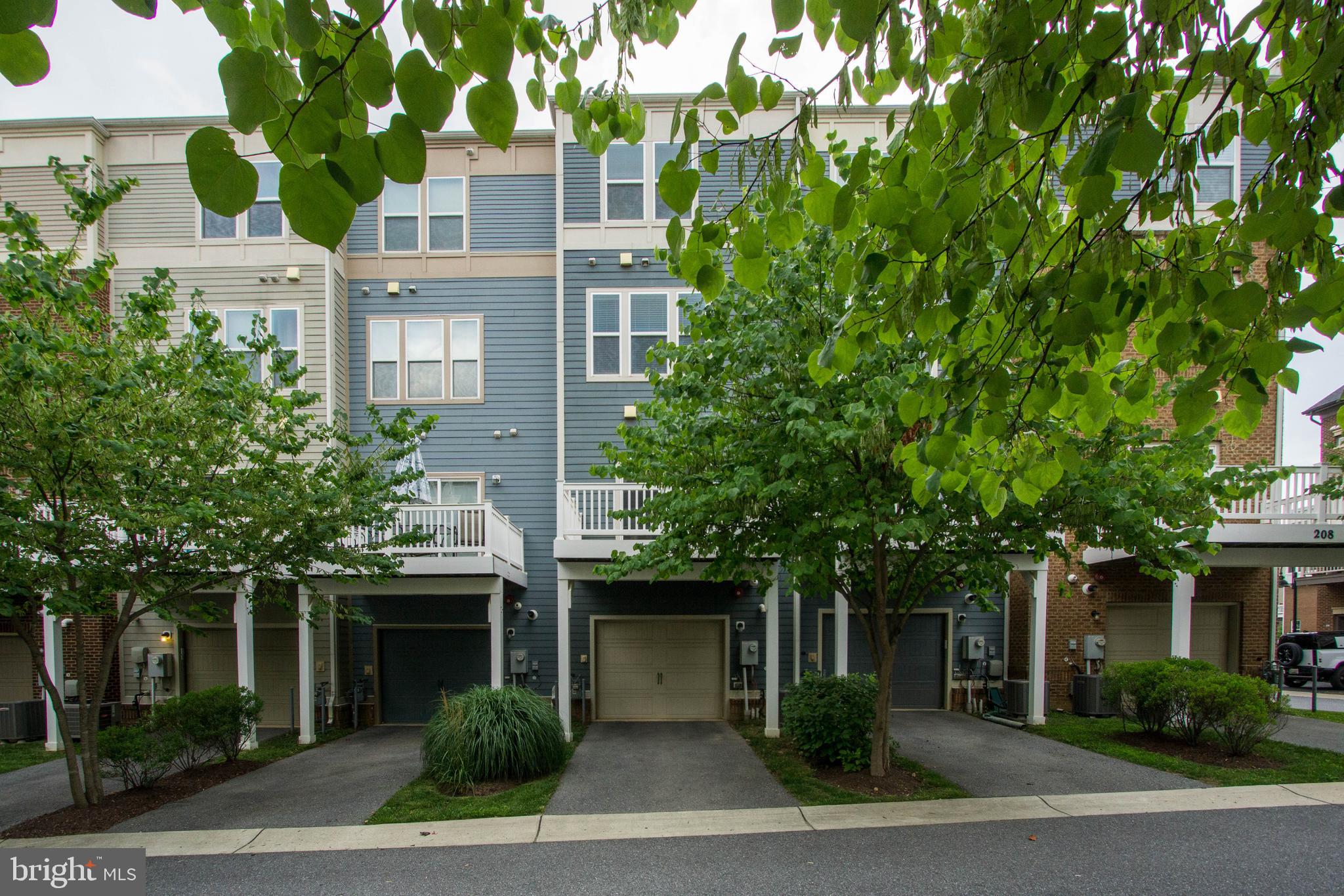 CROWN FARM - Residential Lease