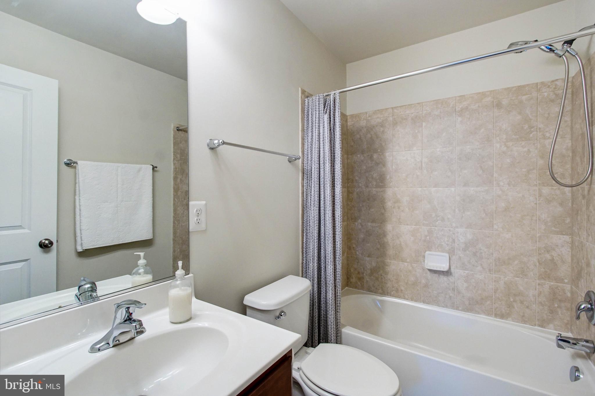 CROWN FARM - Residential Lease