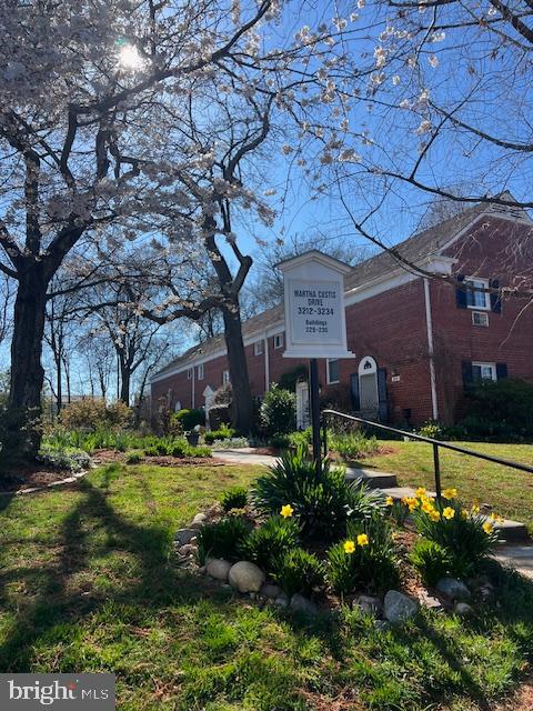 PARK  FAIRFAX - Residential Lease