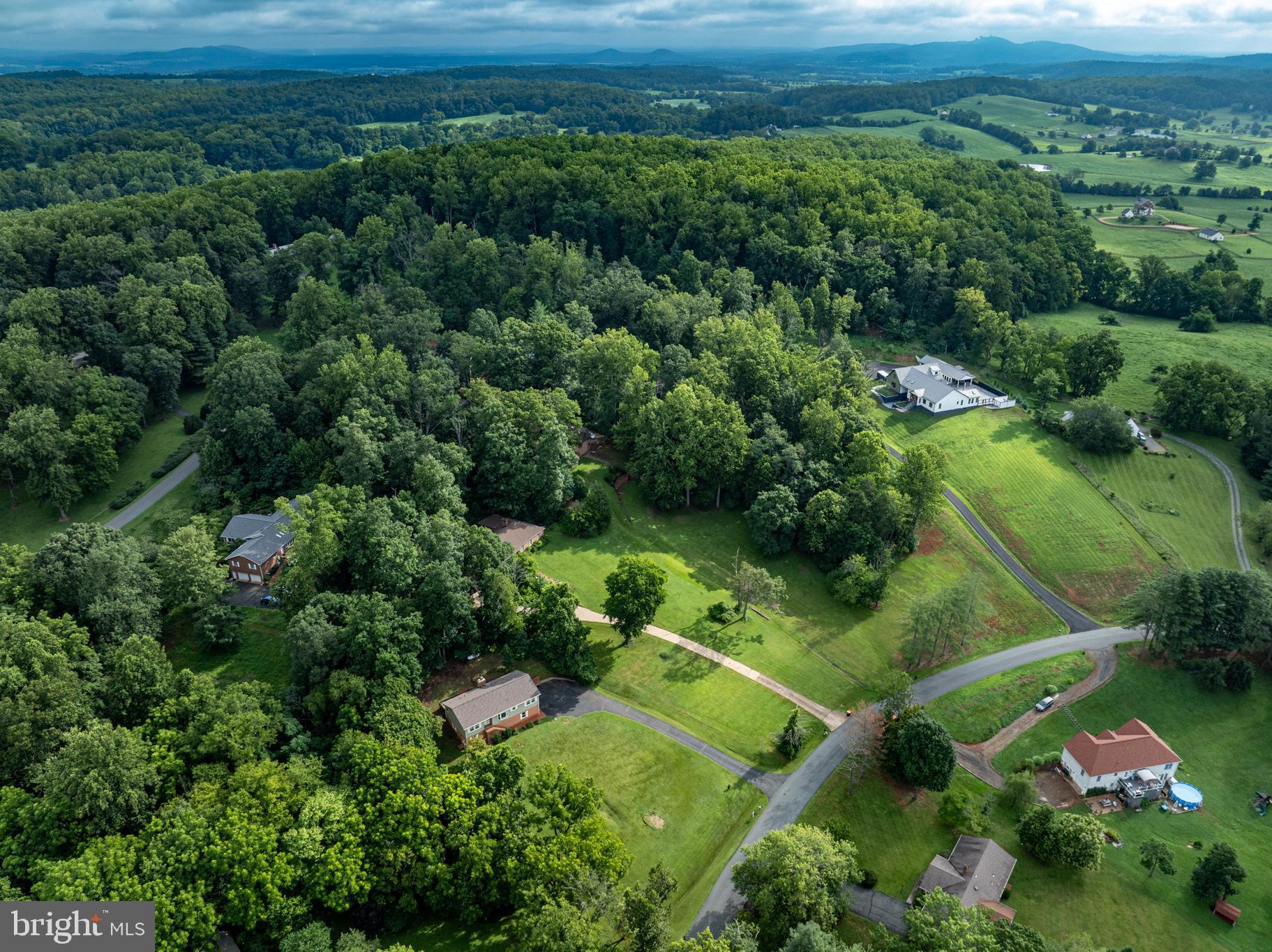 GREENFIELDS - Residential