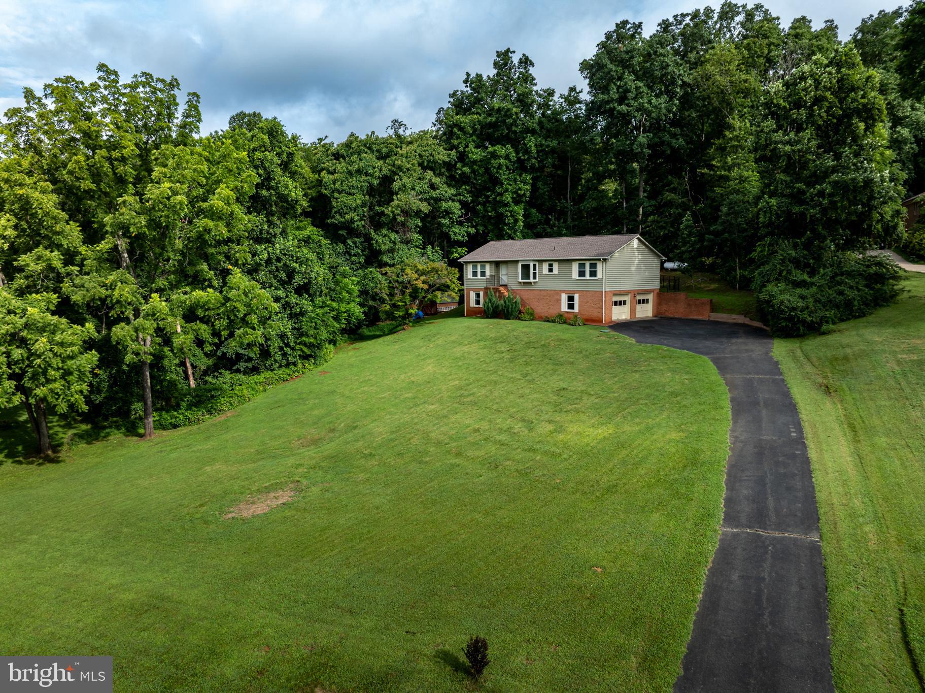 GREENFIELDS - Residential