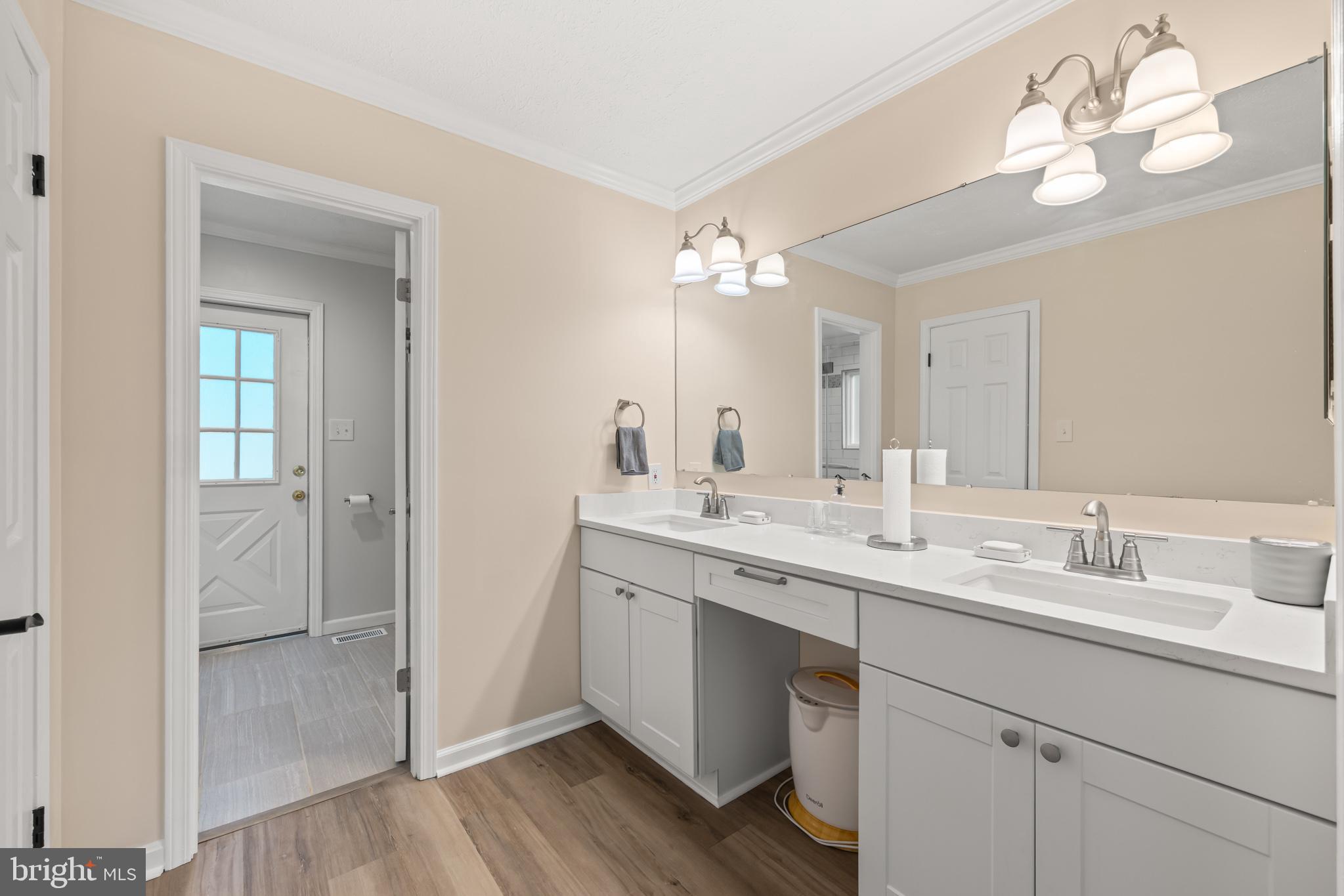 GREENFIELDS - Residential