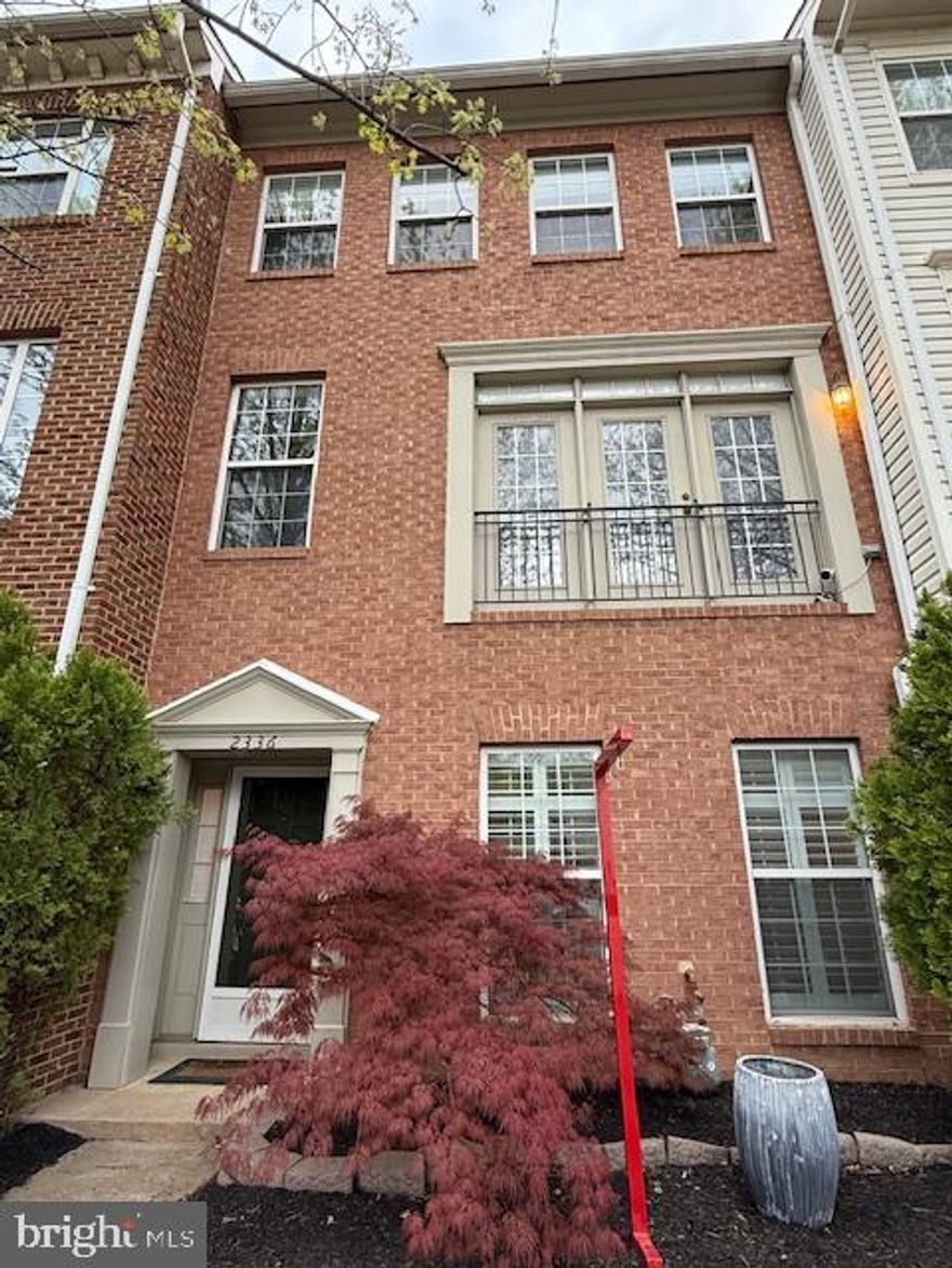 LUXURY BRICK TOWNHOME W/2CAR GARAGE JUST STEPS TO METRO.  CONVENIENT LOCATION CLOSE TO I495, OLD TOWN & GW PKWY.   BRIGHT, SPACIOUS & OPEN FLOOR PLAN.  RENOVATED KITCHEN HAS HUGE ISLAND, BRAND NEW STAINLESS APPLIANCES, QUARTZ COUNTERTOPS, WHITE CABINETRY, PANTRY & BREAKFAST AREA.  OPENS TO LIVING & DINING AREAS  W/3 SIDED GAS FIREPLACE.  PROJECTOR TV & SCREEN IN LR.  DECK.  LUXURY VINYL PLANK FLOORING ON ENTRY & MAIN LEVELS.  FRENCH DOORS, PLANTATION SHUTTERS, & HIGH CEILINGS.  PRIMARY SUITE HAS 2 WALK-IN CLOSETS, CEILING FAN & BATH W/DOUBLE VANITY, SOAKING TUB, SEP SHOWER & PRIVATE WC.  LAUNDRY CLOSET W/NEW LARGE CAPACITY WASHER & DRYER.  ENTRY LEVEL HAS HUGE RECREATION ROOM W/FRENCH DOORS & PLANTATION SHUTTERS.  MAY ALSO BE USED AS A 4TH BEDROOM.  FULL BATH ON ENTRY LEVEL W/ WALK-IN SHOWER.  PLEASE NOTE THAT THE PICTURES WITH FURNISHINGS ARE FROM WHEN THE PROPERTY WAS SOLD SEVERAL YEARS AGO.  LISTER WILL UPLOAD VACANT PHOTOS AS WELL.   INTERESTED RENTERS SHOULD COMPLETE THE RENTAL SPREE APPLICATION THROUGH THE PROVIDED LINK AS WELL AS COMPLETE THE RENTAL APPLICATION PROVIDED IN THE DOCUMENTS SECTION.  THIS APPLICATION SHOULD BE PRINTED OUT AND THE PAST 2 YEAR'S W-2'S AND LAST 2 MONTH'S PAYCHECK STUBS SHOULD BE ATTACHED TO THE APPLICATION & DELIVERED WITH A CERTIFIED/CASHIER'S DEPOSIT CHECK IN THE AMOUNT OF $3,600 (FOR THE 1ST MONTH'S RENT) MADE PAYABLE TO KW METRO CENTER.