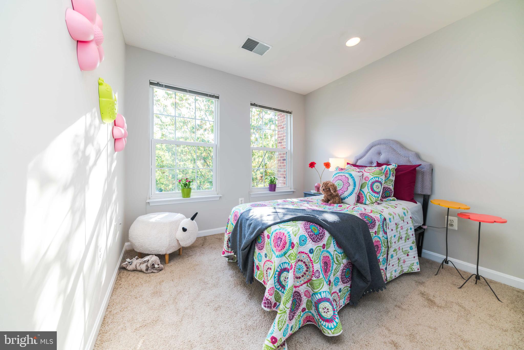 HUNTINGTON STATION - Residential Lease