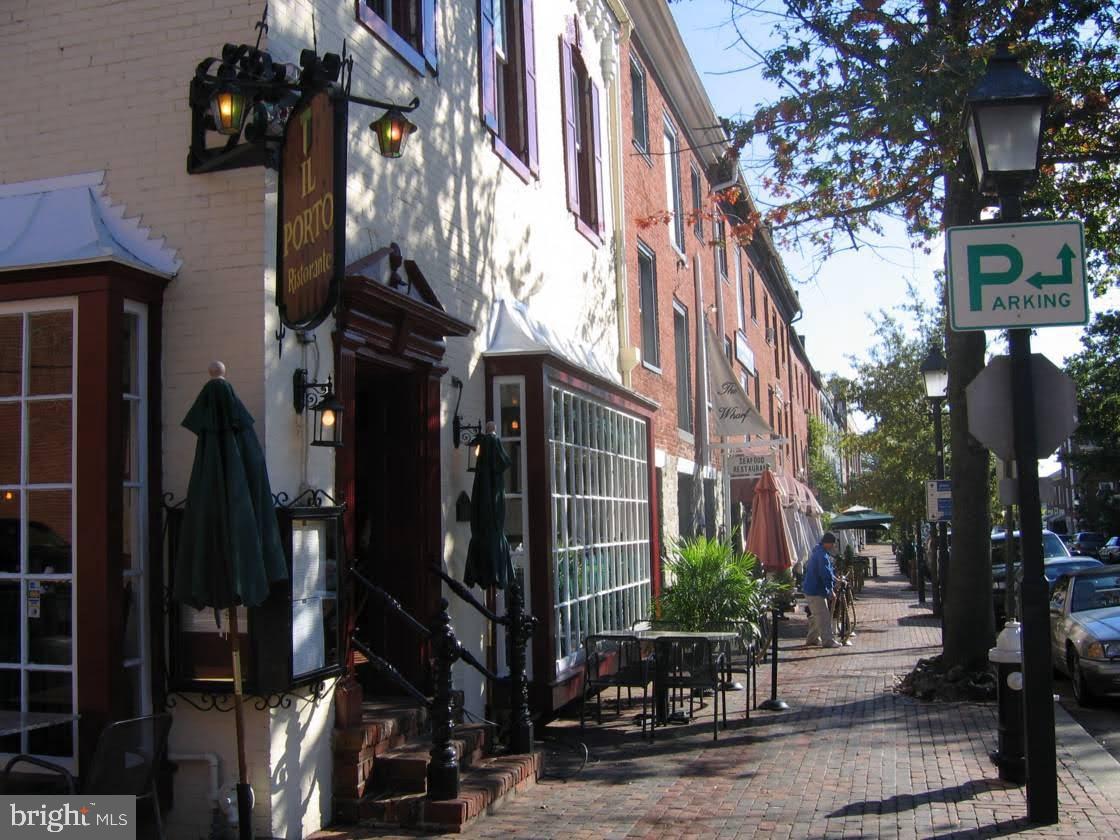 HUNTINGTON STATION - Residential Lease