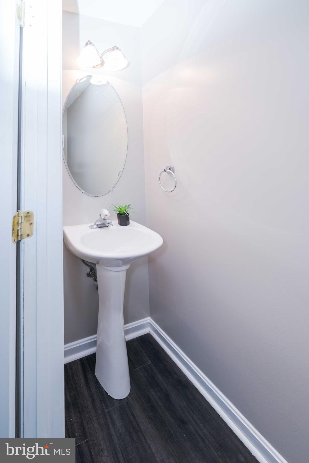 HUNTINGTON STATION - Residential Lease