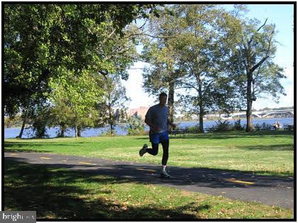 HUNTINGTON STATION - Residential Lease