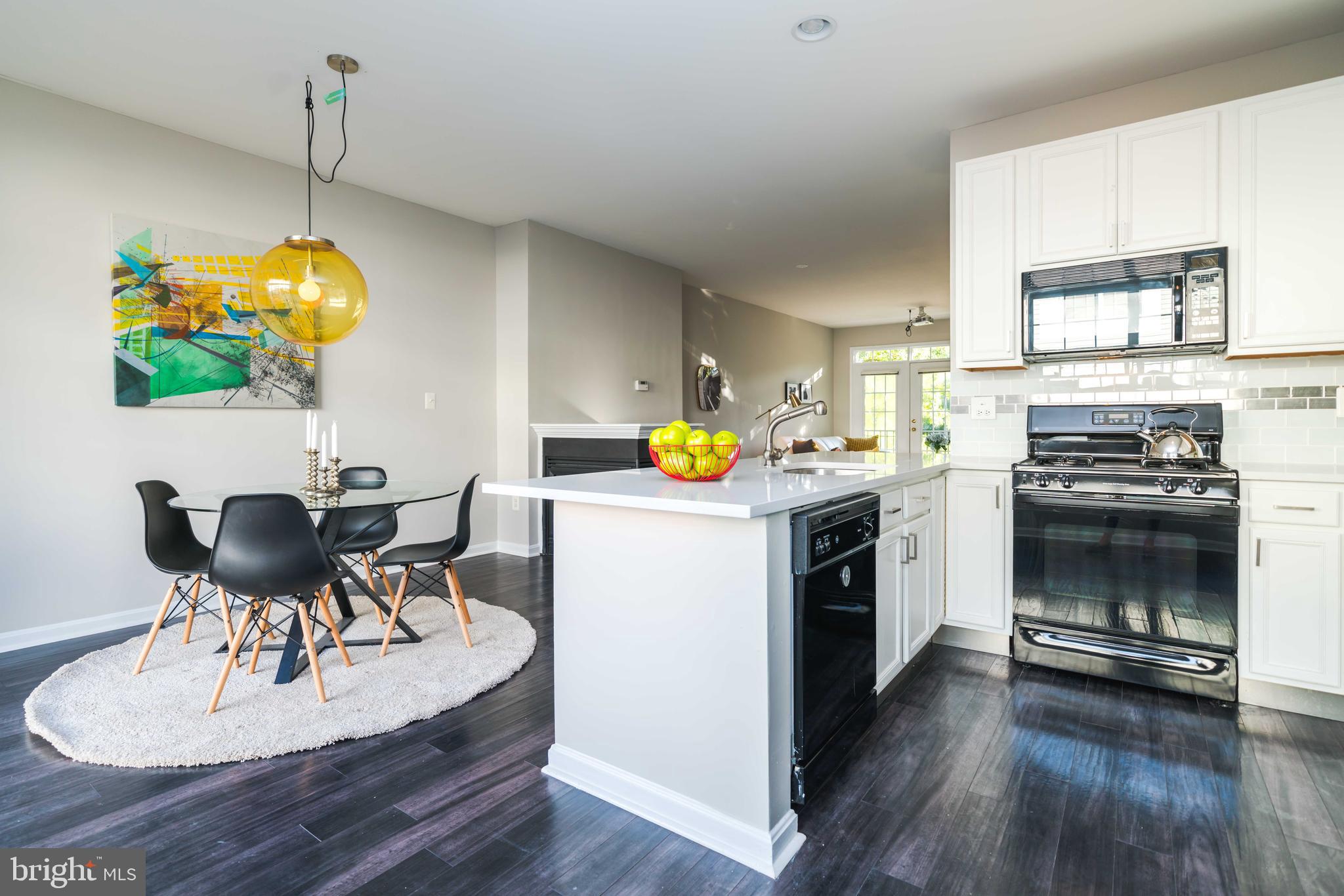 HUNTINGTON STATION - Residential Lease