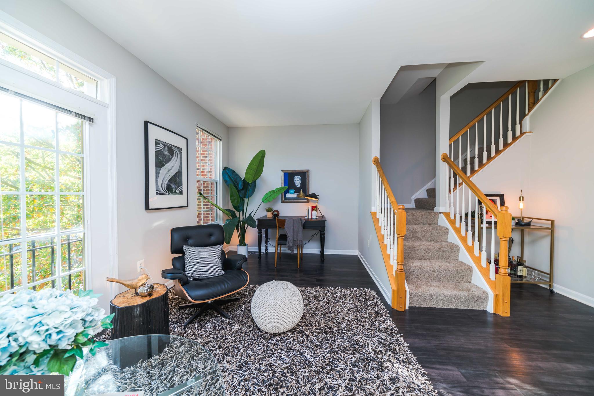 HUNTINGTON STATION - Residential Lease