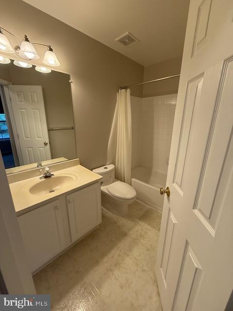 HUNTINGTON STATION - Residential Lease