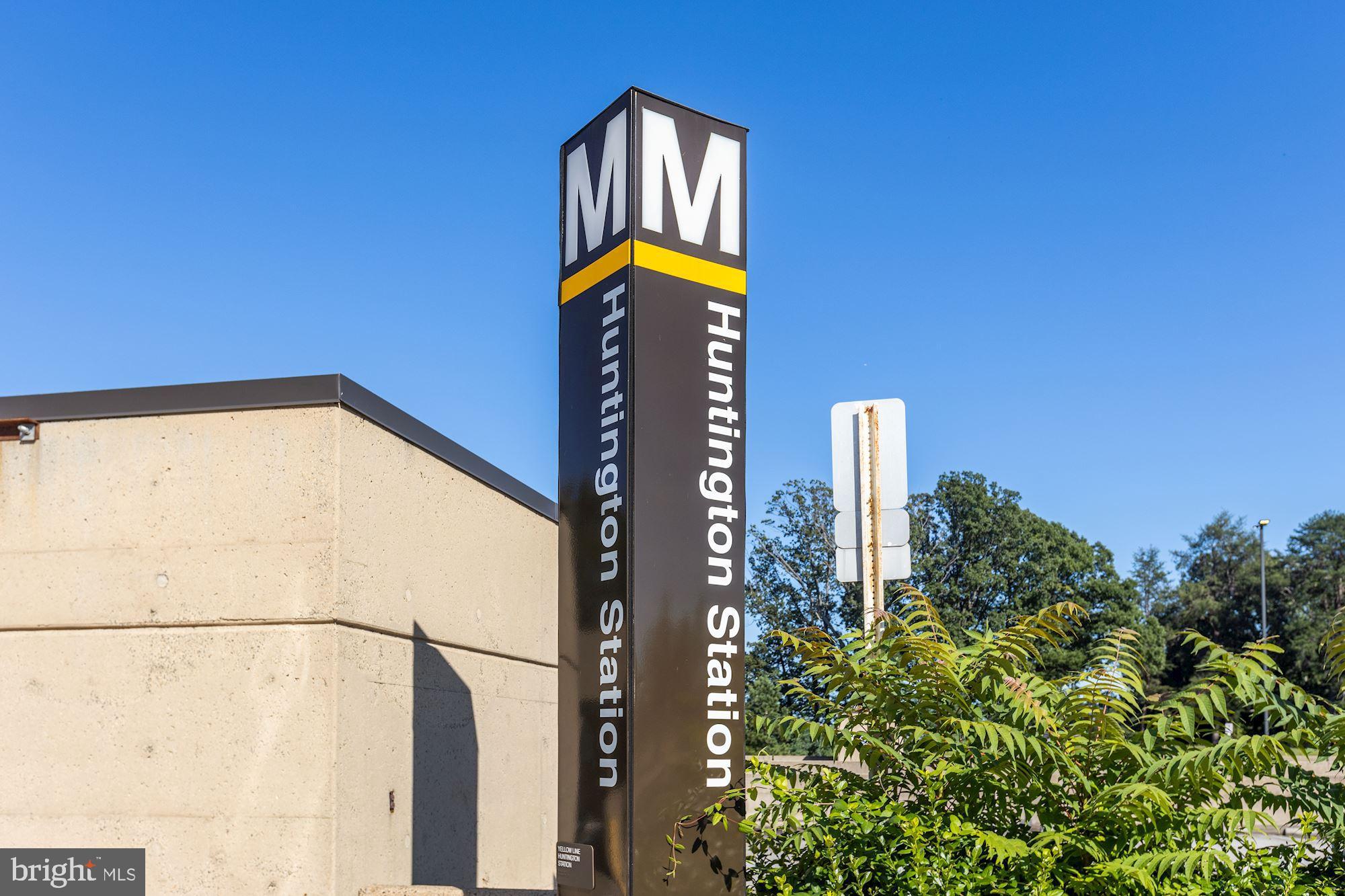 HUNTINGTON STATION - Residential Lease