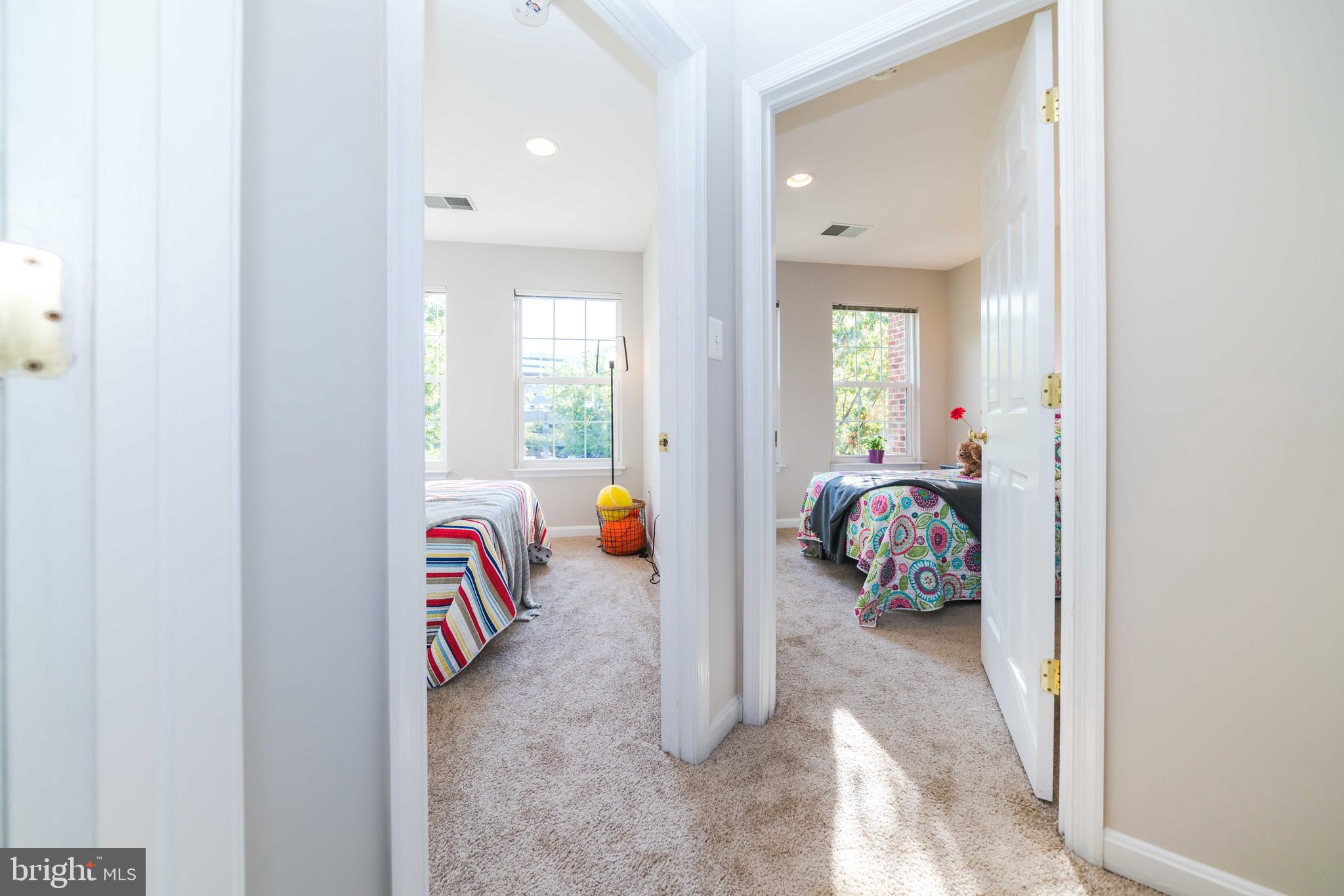 HUNTINGTON STATION - Residential Lease