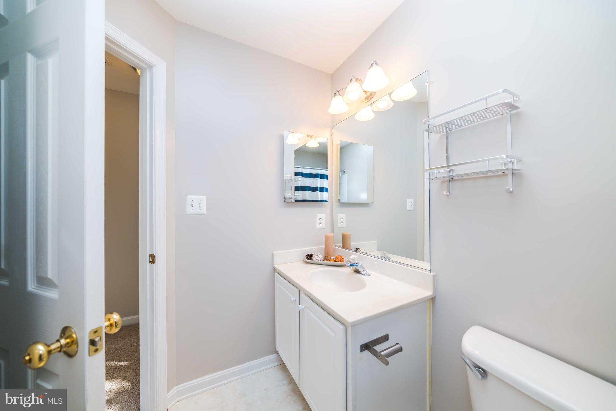 HUNTINGTON STATION - Residential Lease