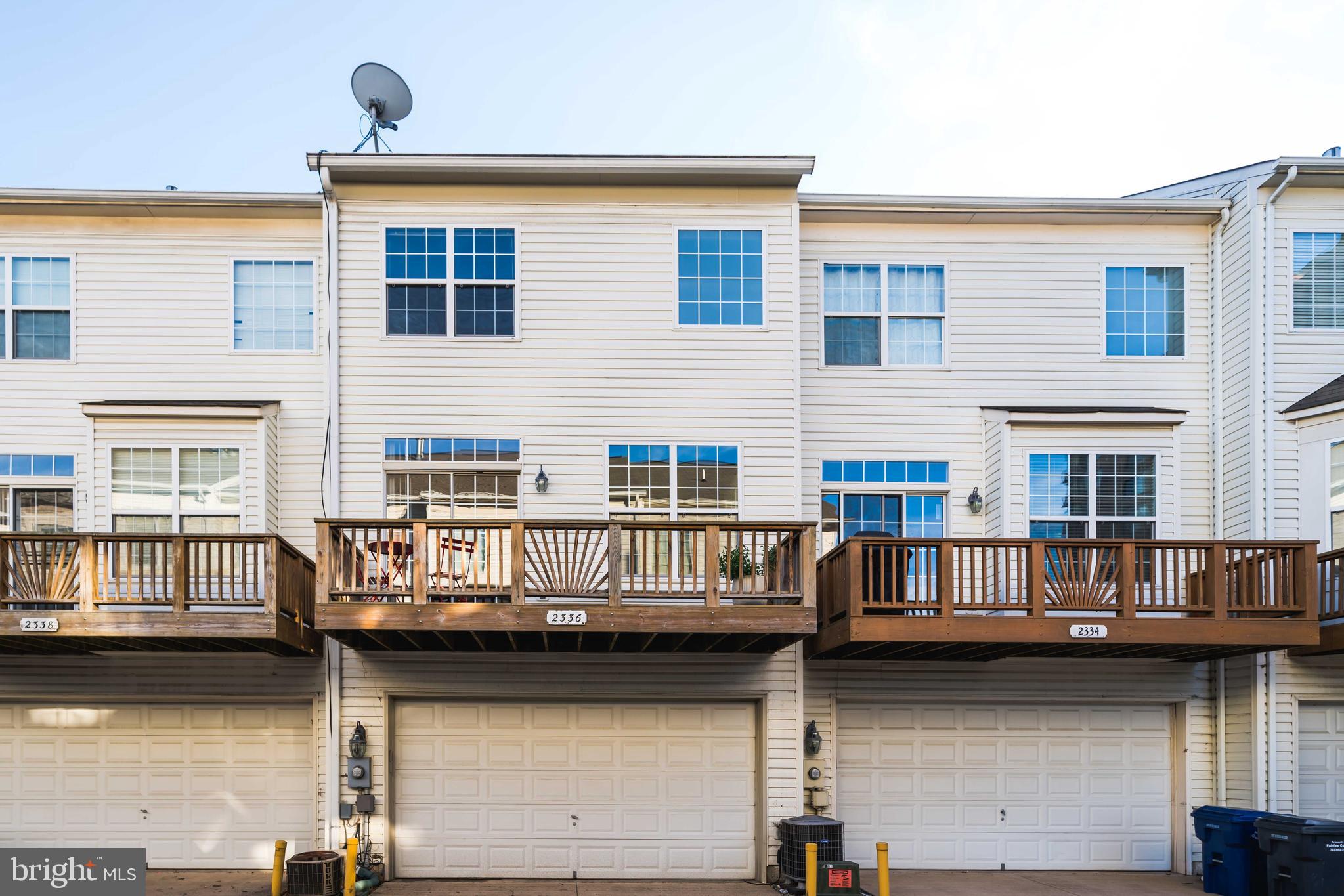 HUNTINGTON STATION - Residential Lease