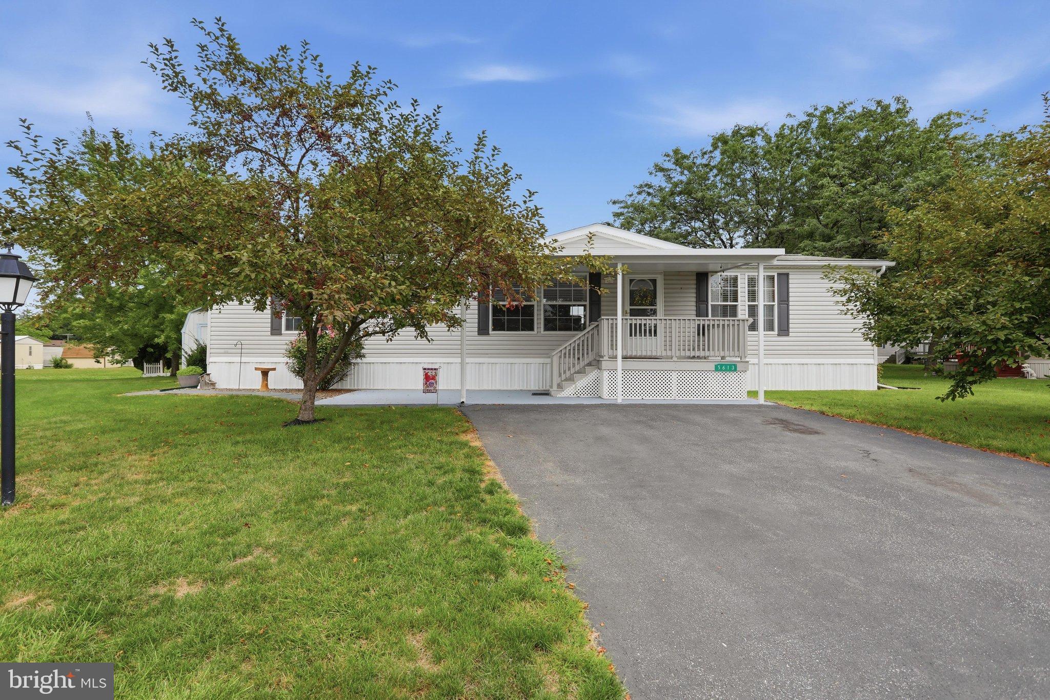 5613 CLASSIC COURT