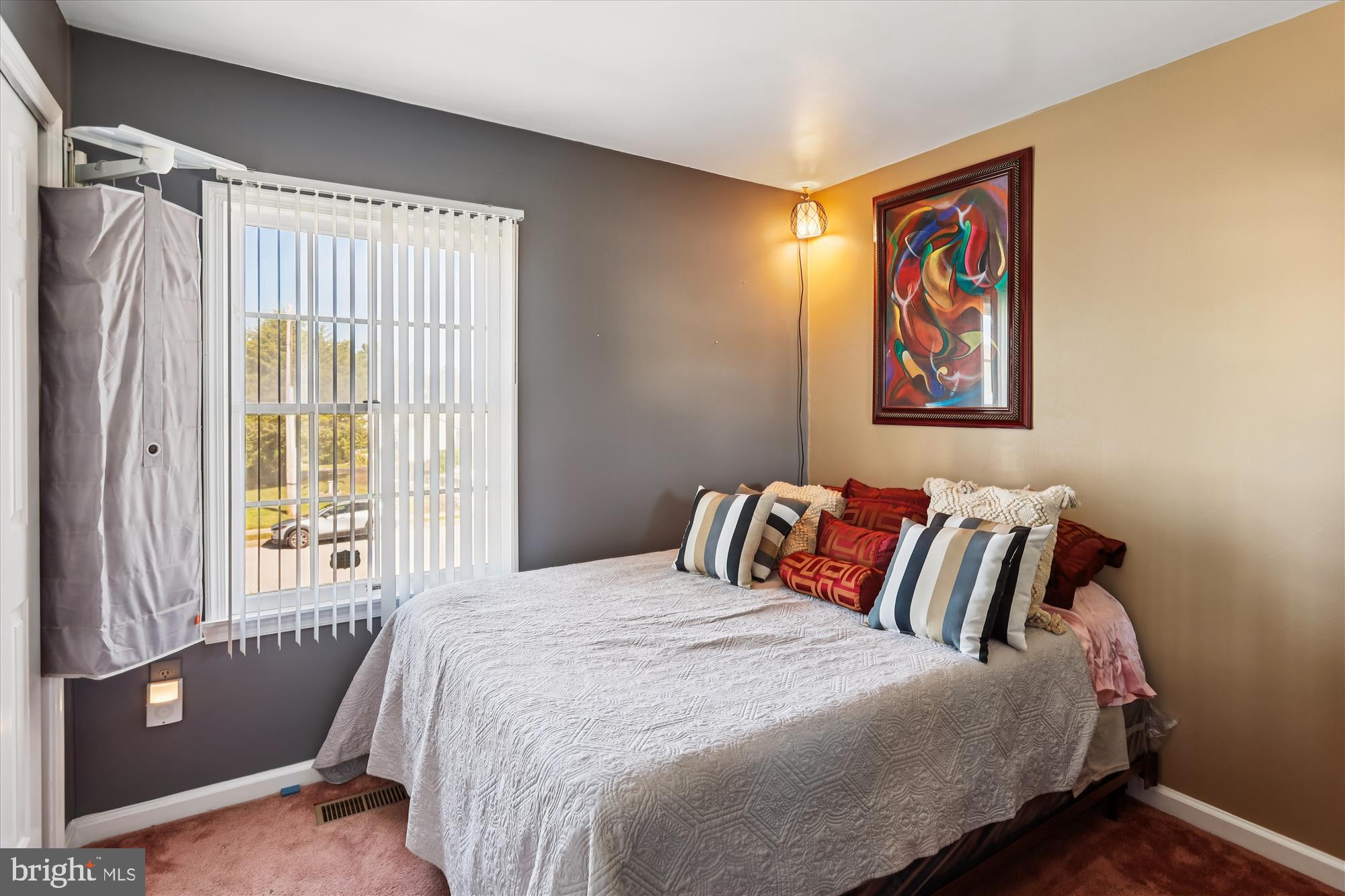 WINDSOR GARDENS - Residential