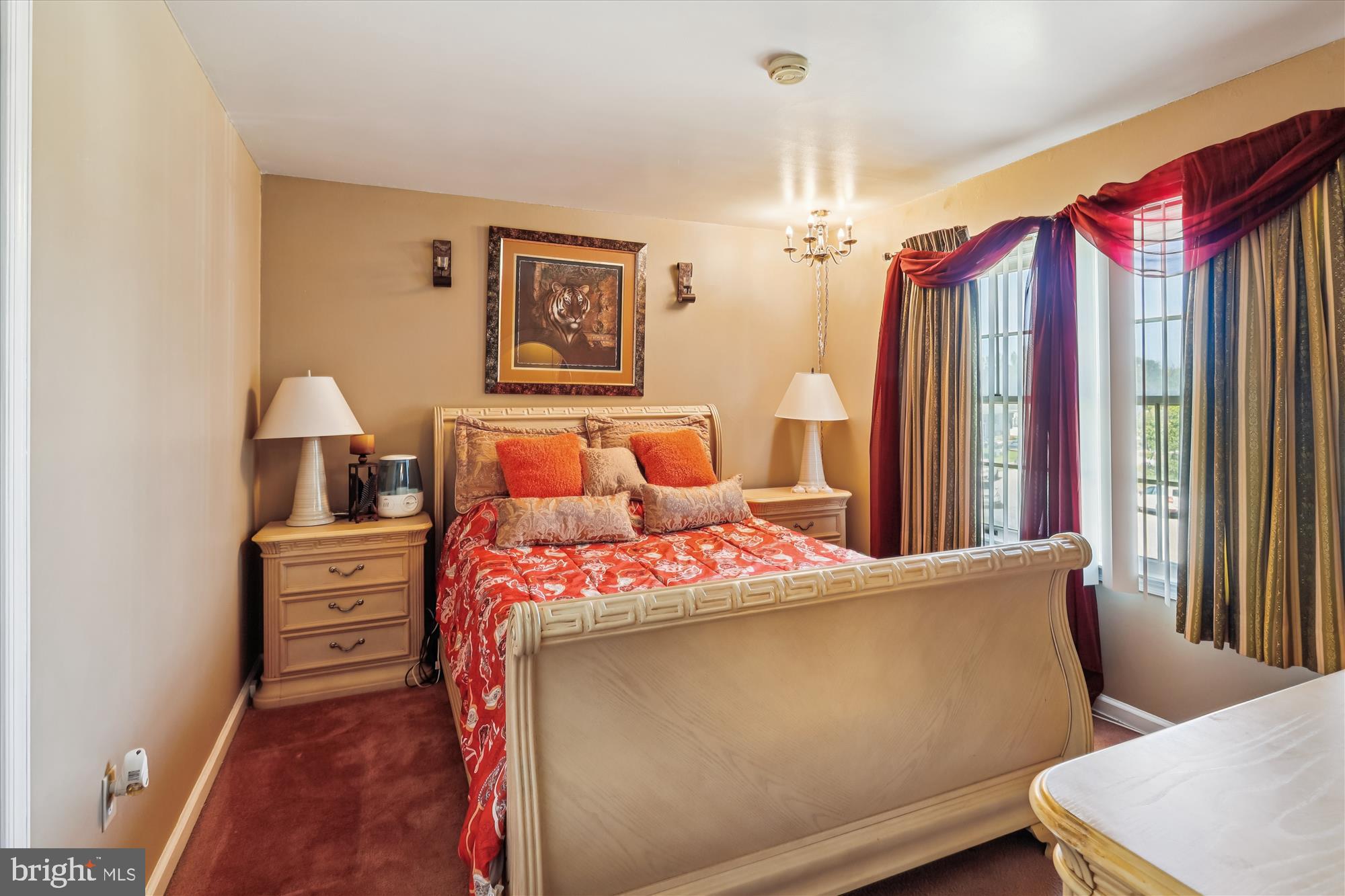 WINDSOR GARDENS - Residential