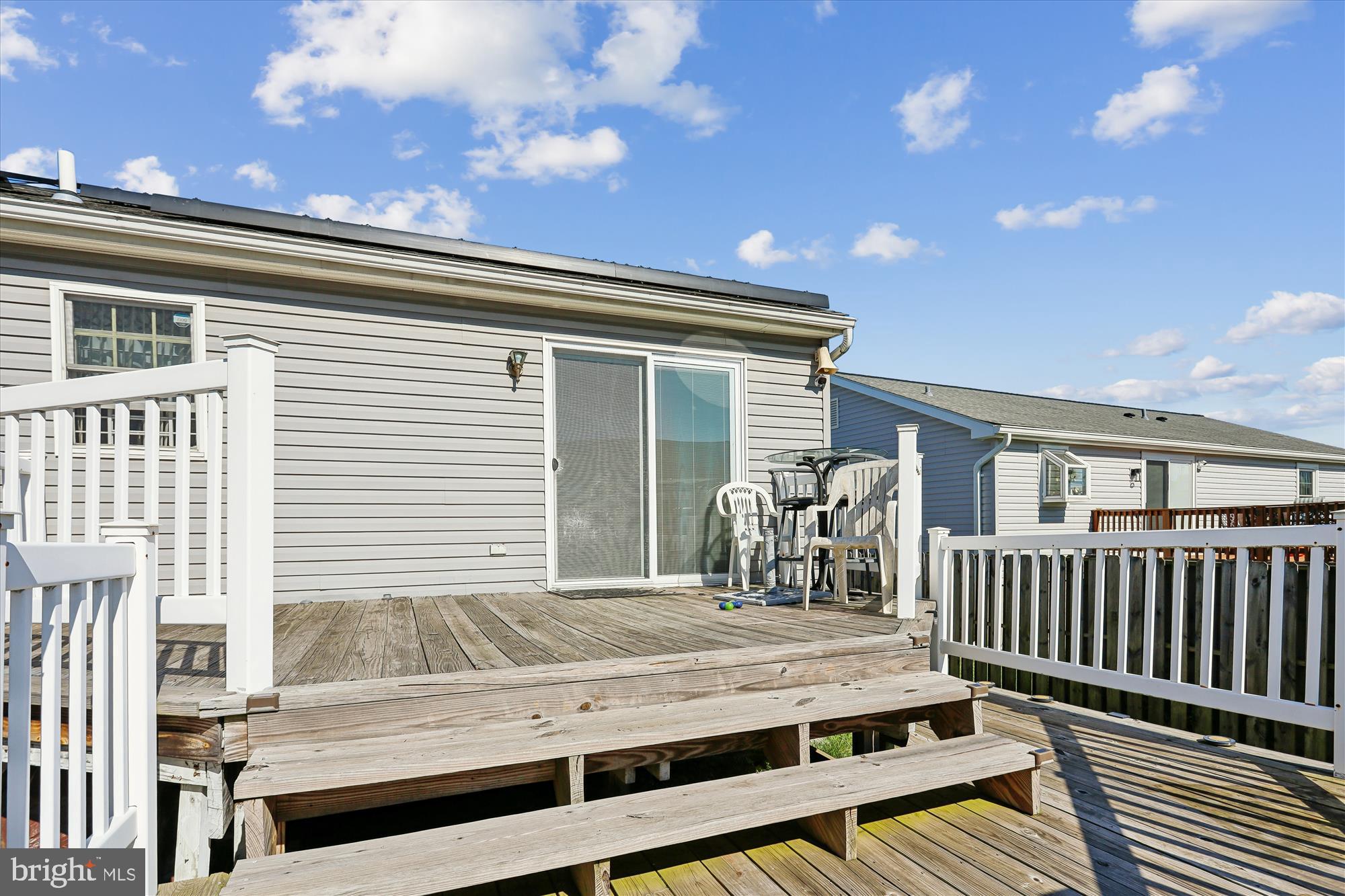 WINDSOR GARDENS - Residential