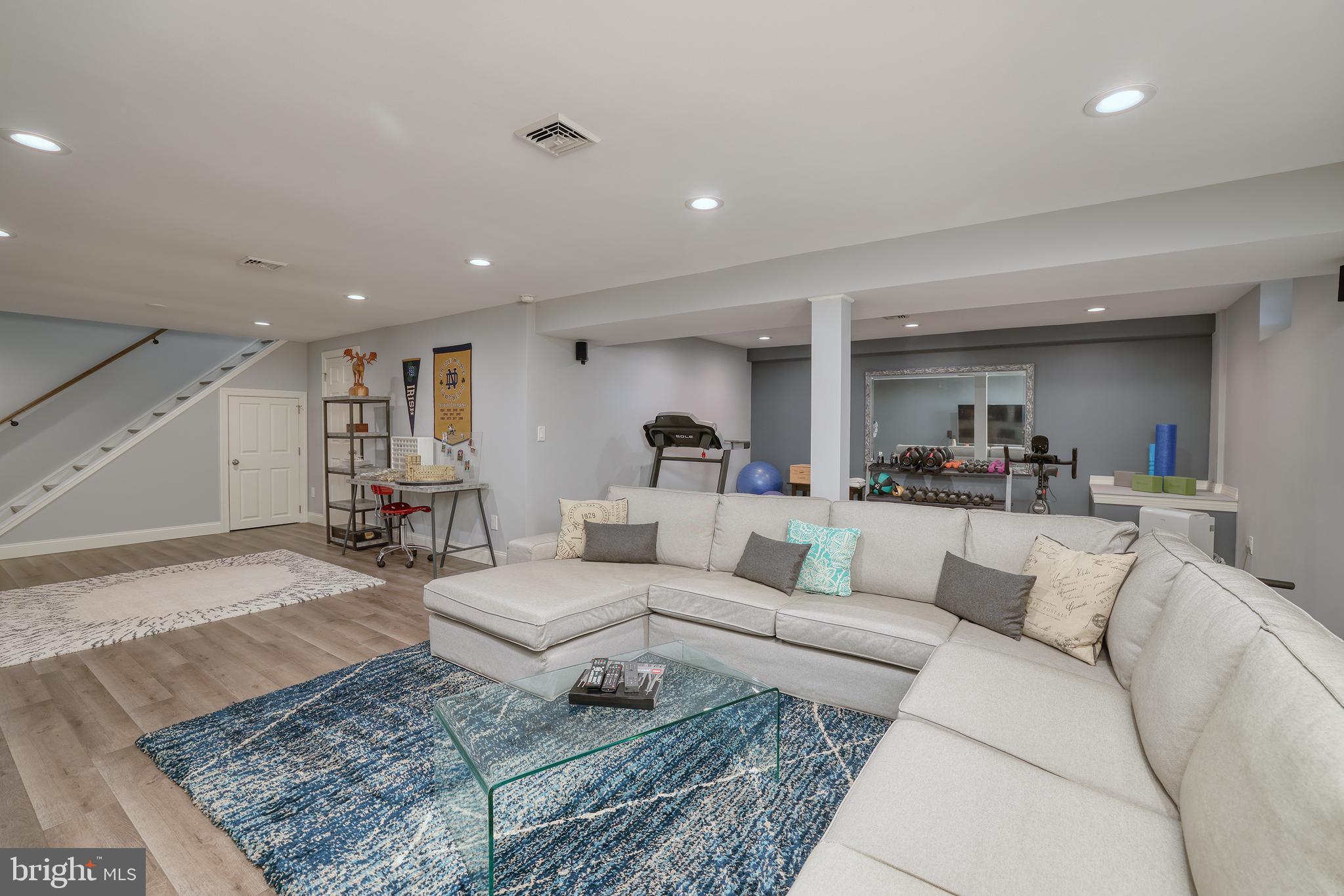 YARDLEY HUNT - Residential