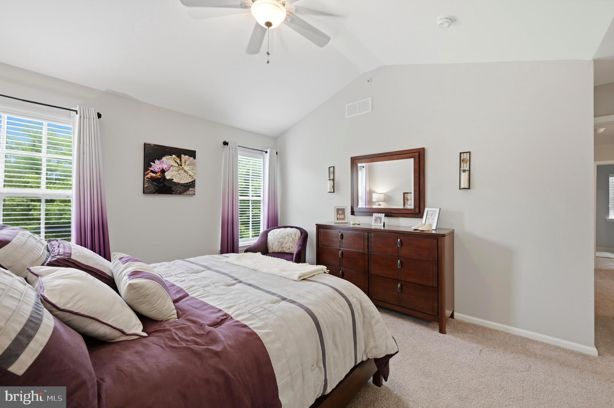 COUNTRY CROSSING - Residential