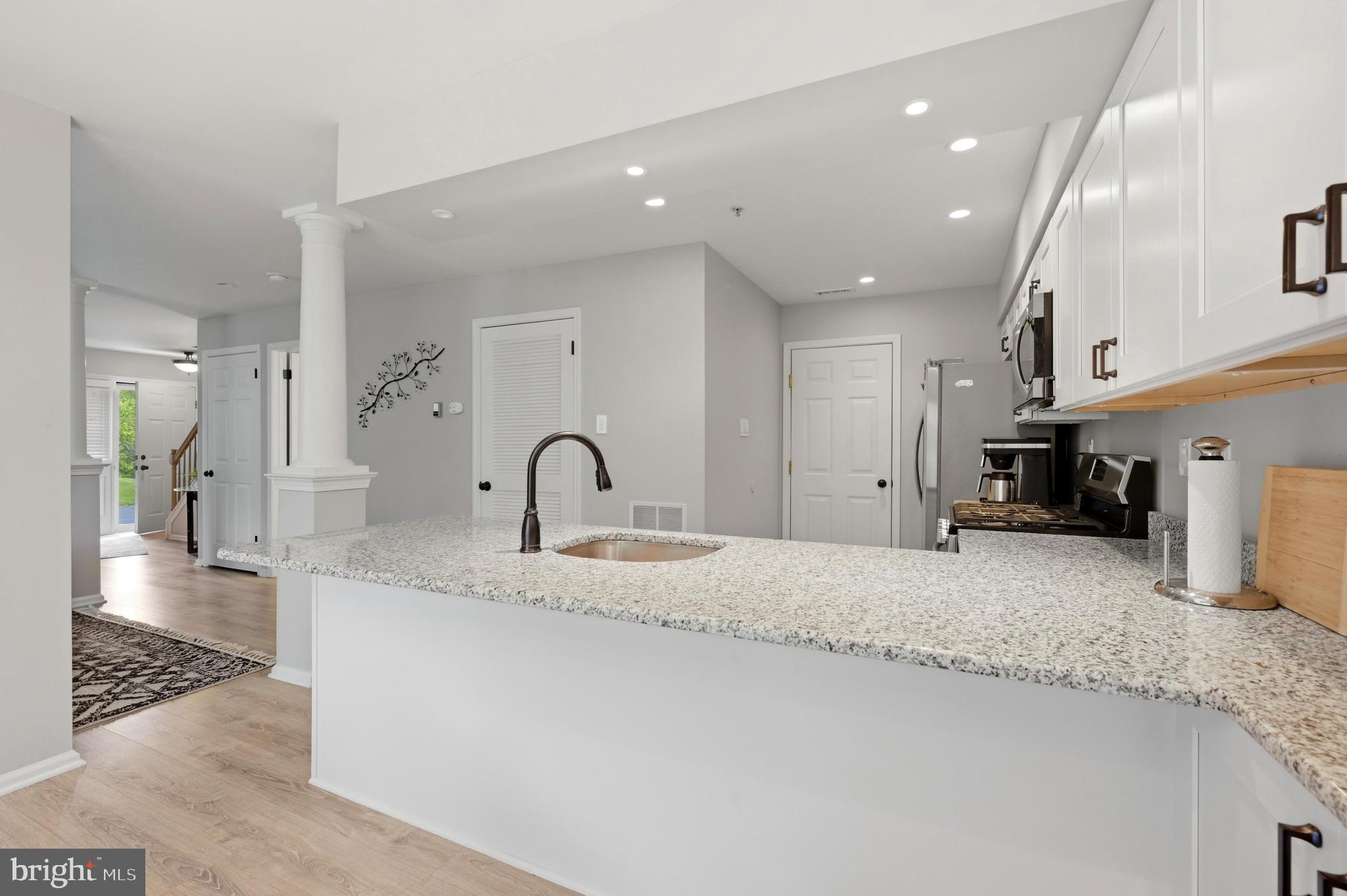 COUNTRY CROSSING - Residential